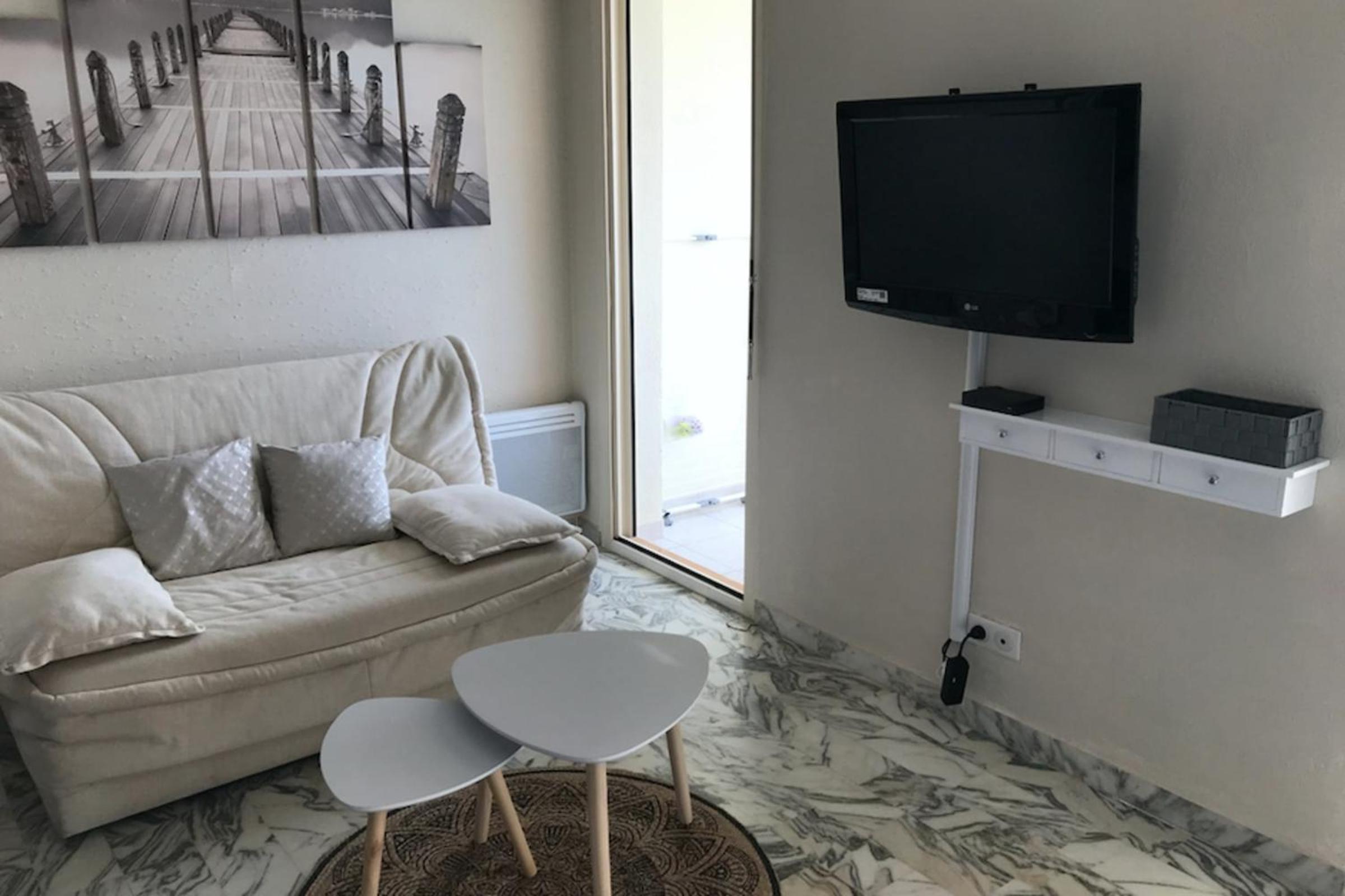 Charming Studio With Terrace And 180 Sea View view 2