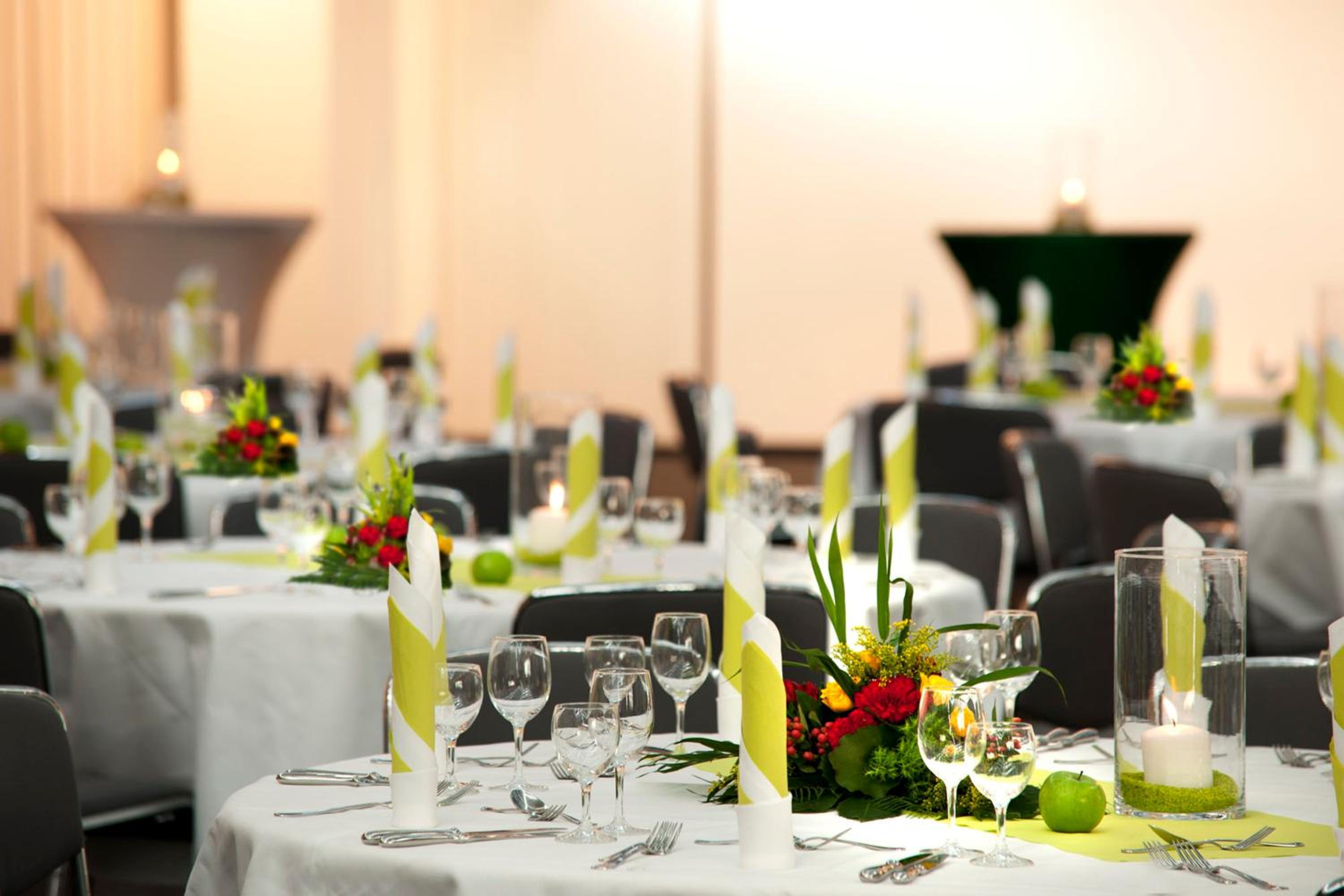 Neuss Vacations - Holiday Inn Dusseldorf-Neuss, ein IHG Hotel - Property Image 2