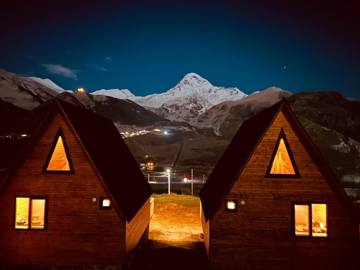 Eco cottage Kazbegi view 3
