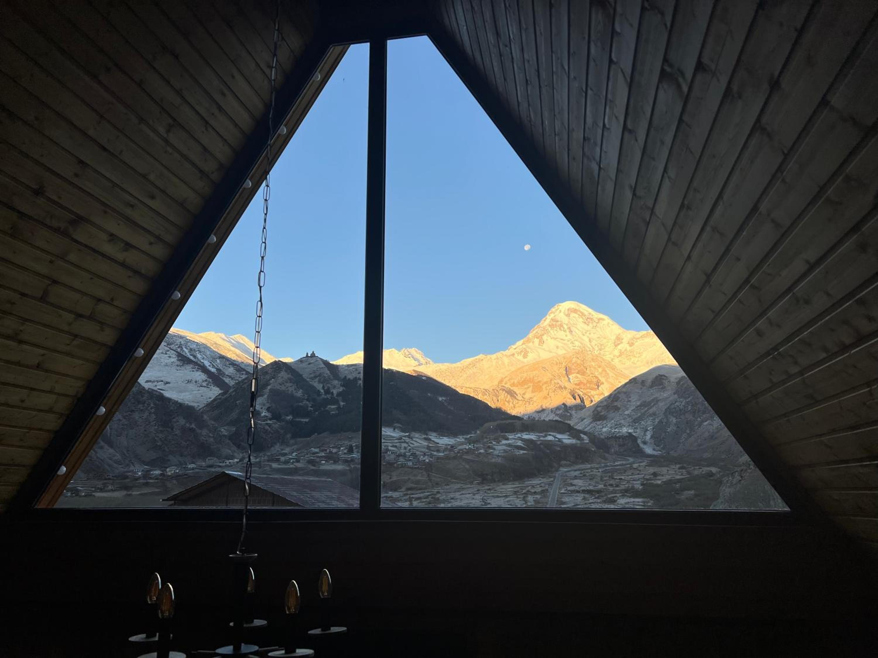 Eco cottage Kazbegi view 2