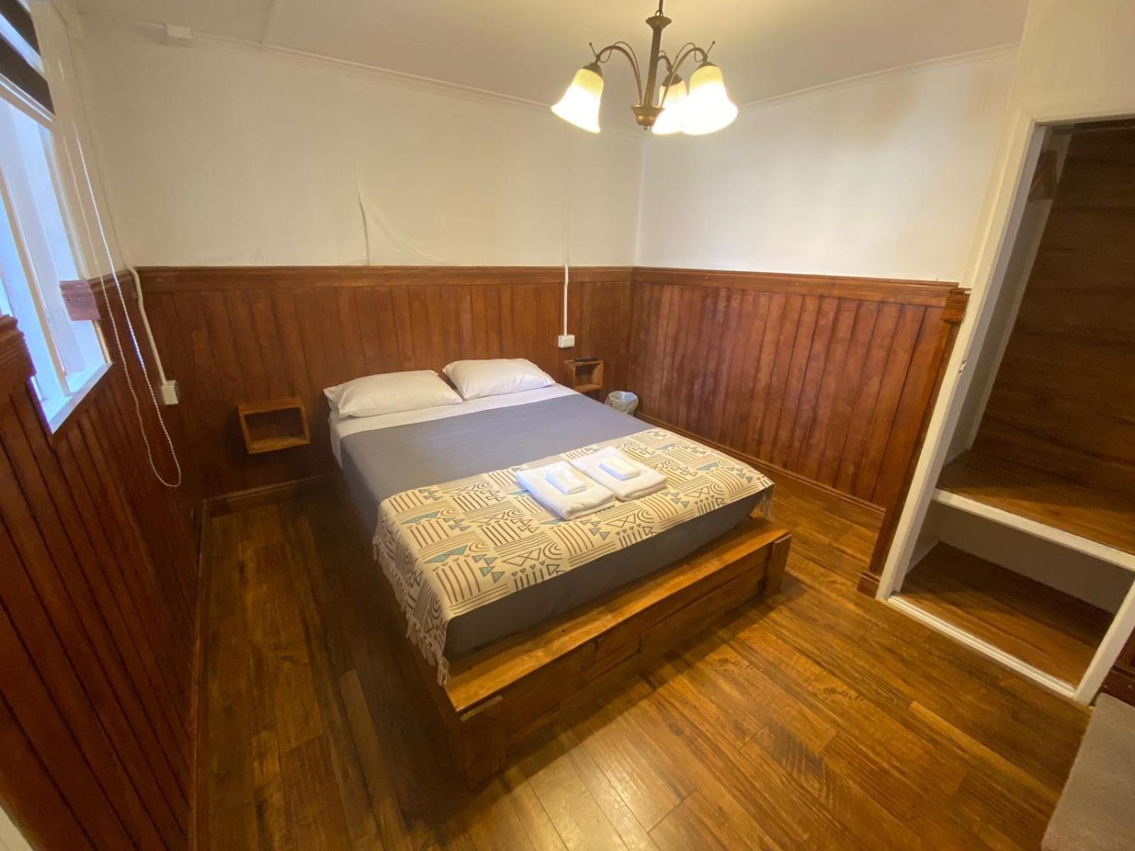 Hostal Ochen