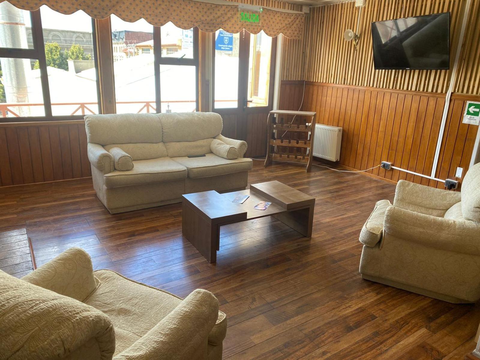 Hostal Ochen