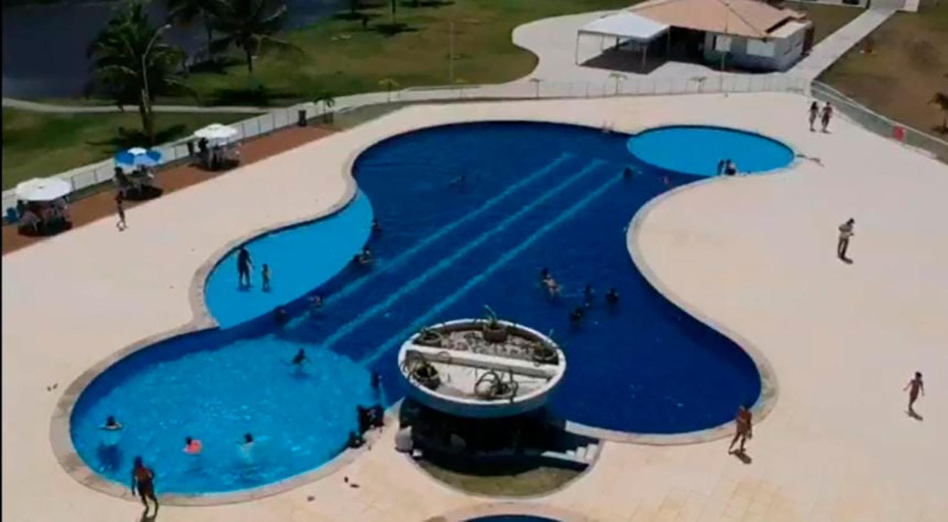 Apto com Wi Fi piscina e lazer em Estancia SE