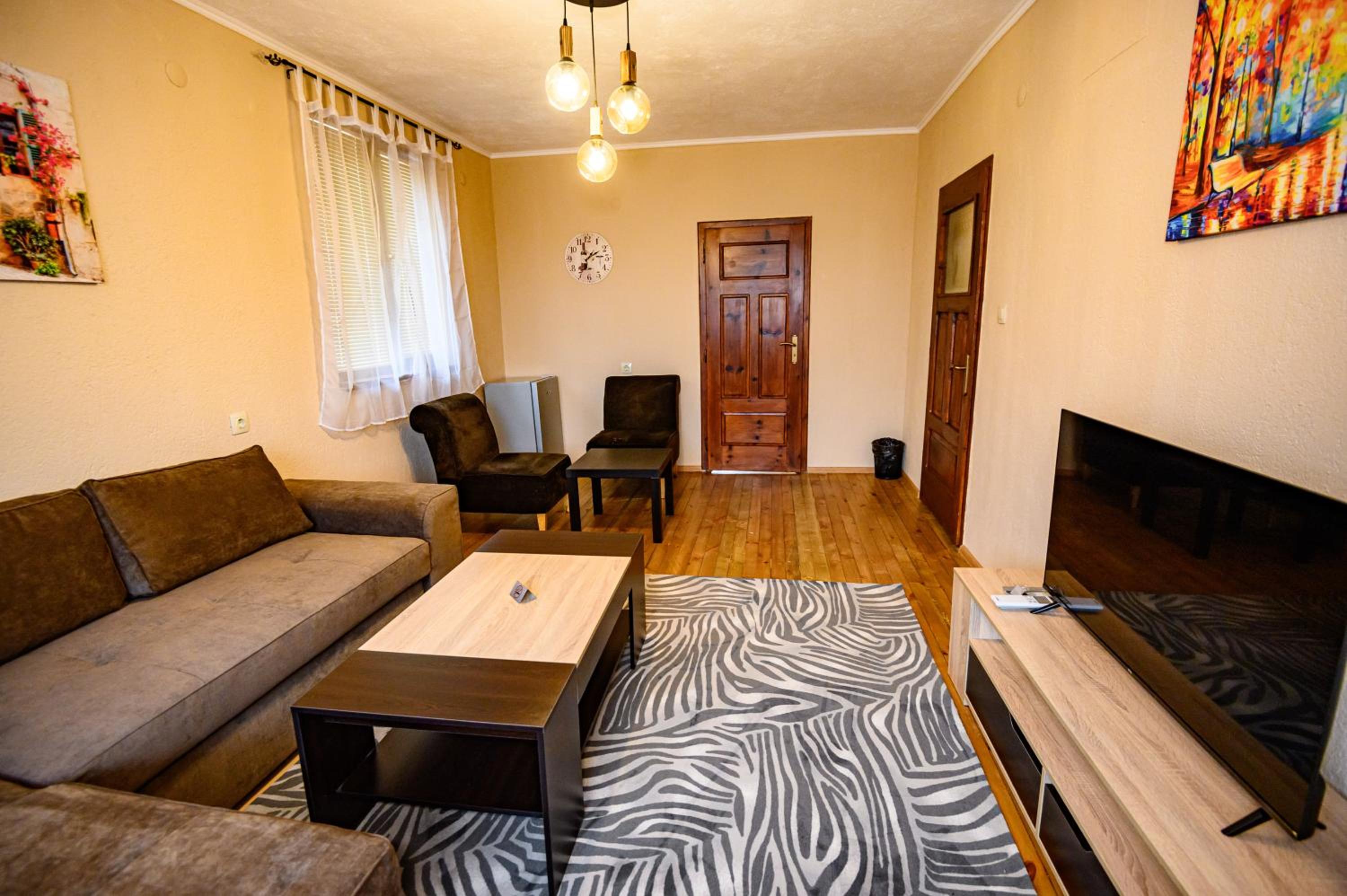 Lalev Guest House