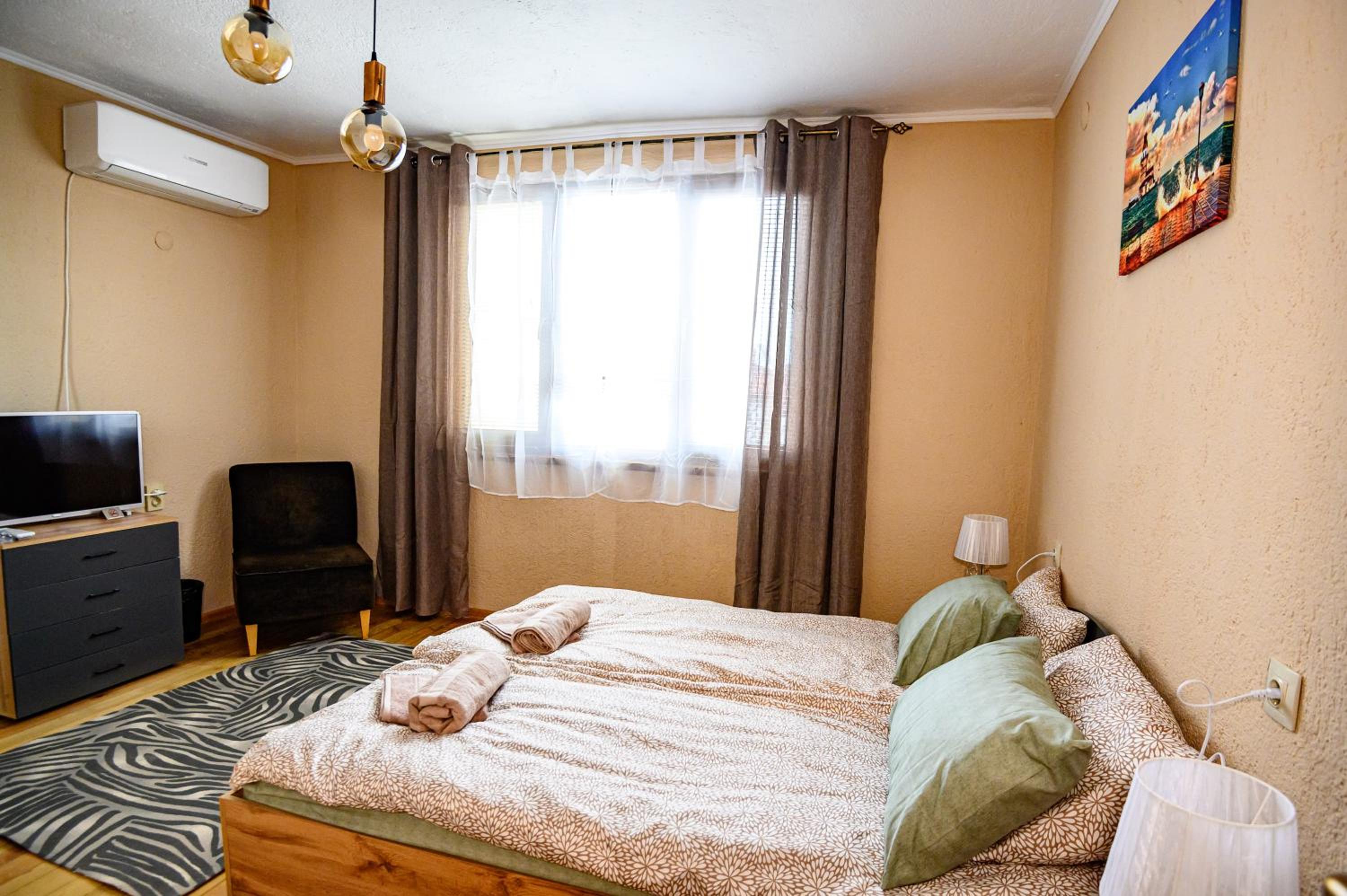 Lalev Guest House