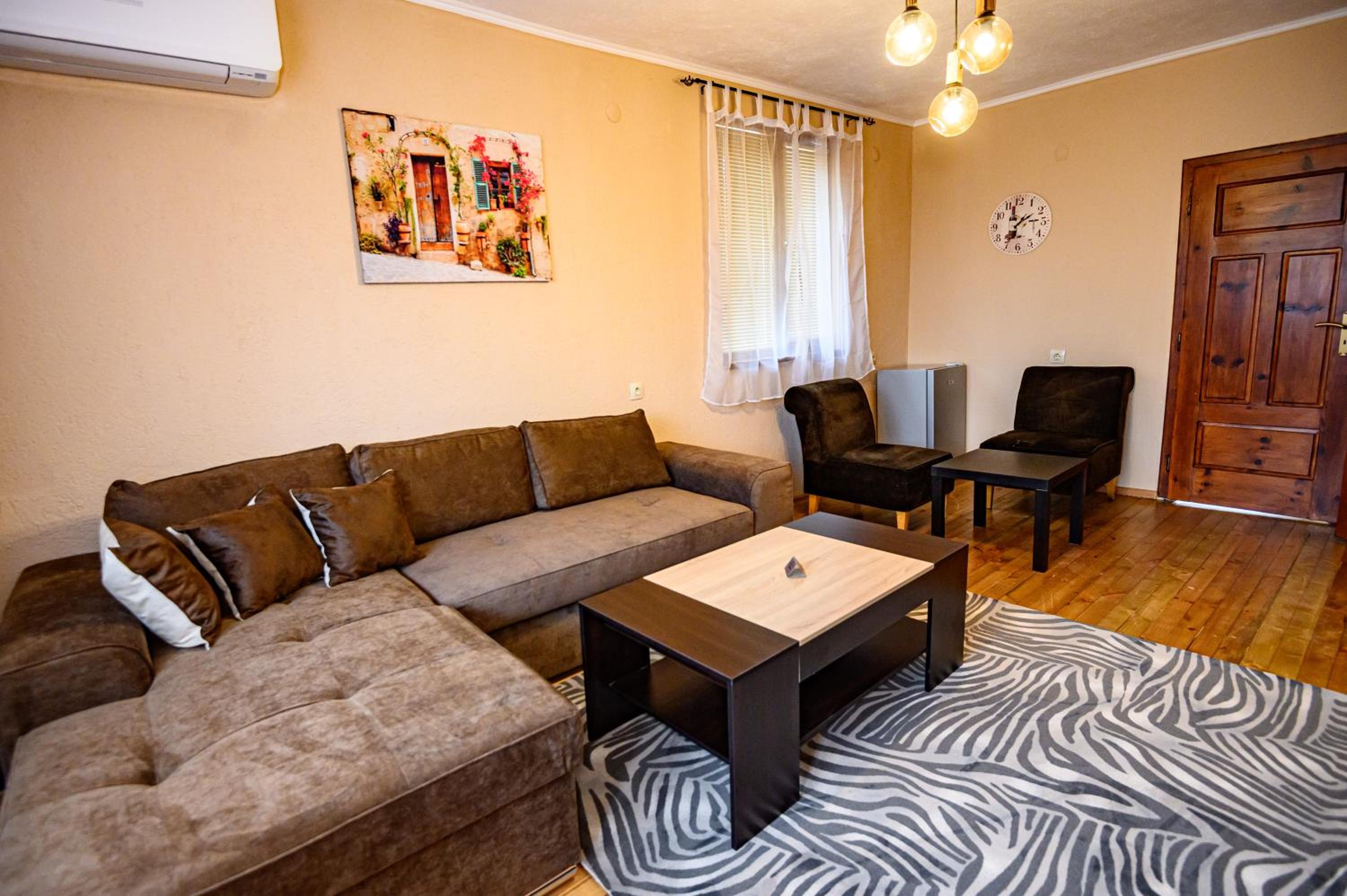 Lalev Guest House