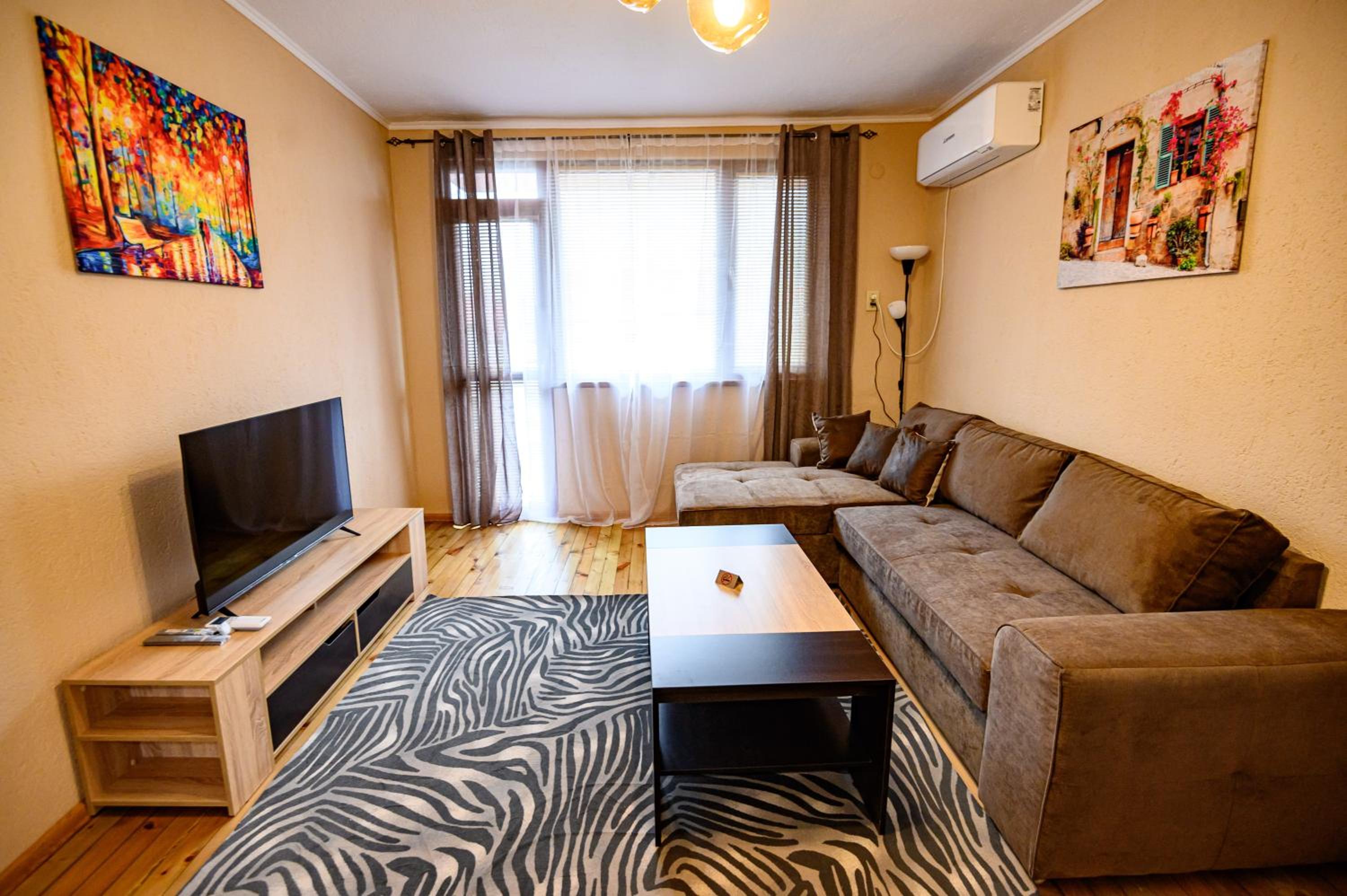 Lalev Guest House