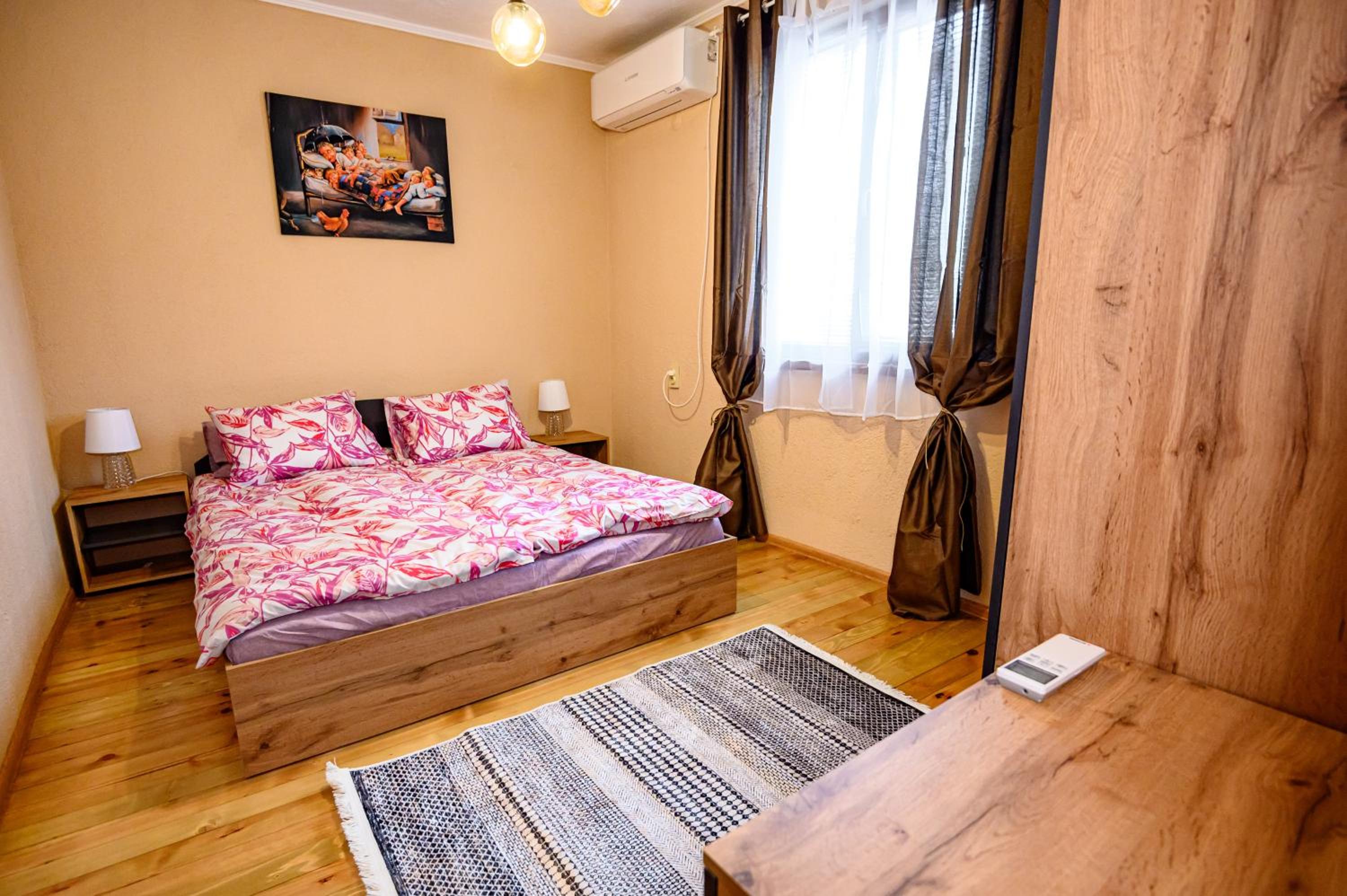 Lalev Guest House