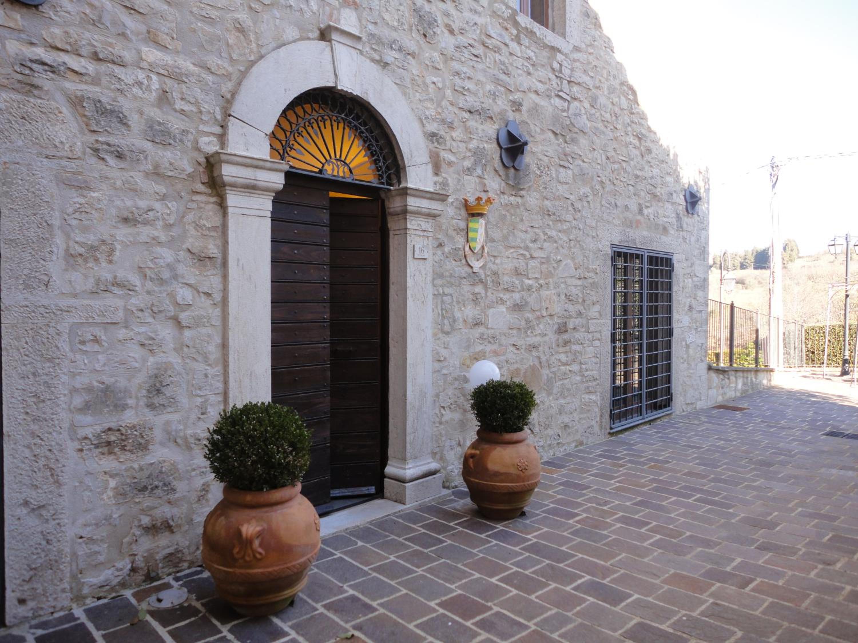 Castello Izzalini Todi Resort