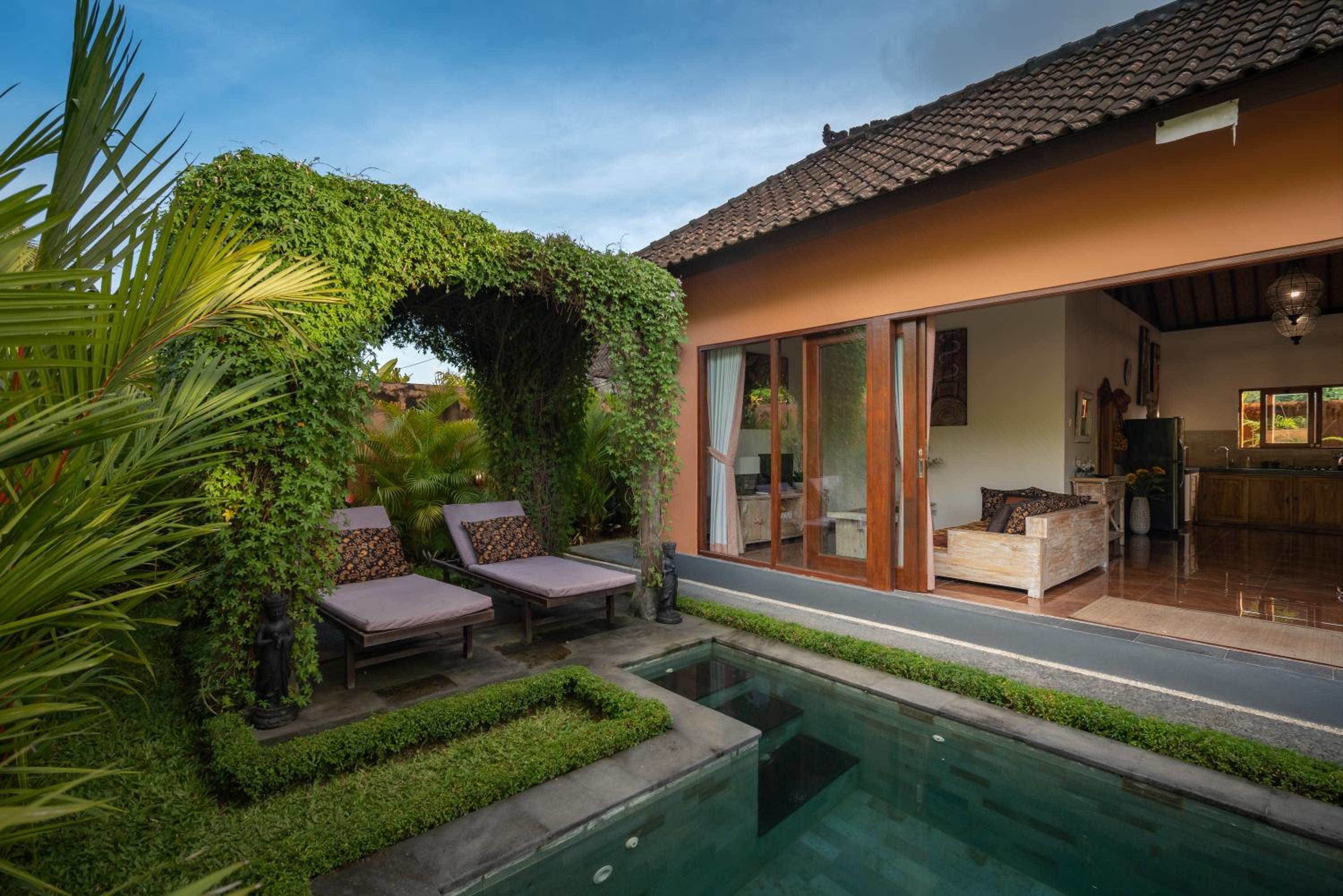 Genie Private Villa by Travellink Bali view 3