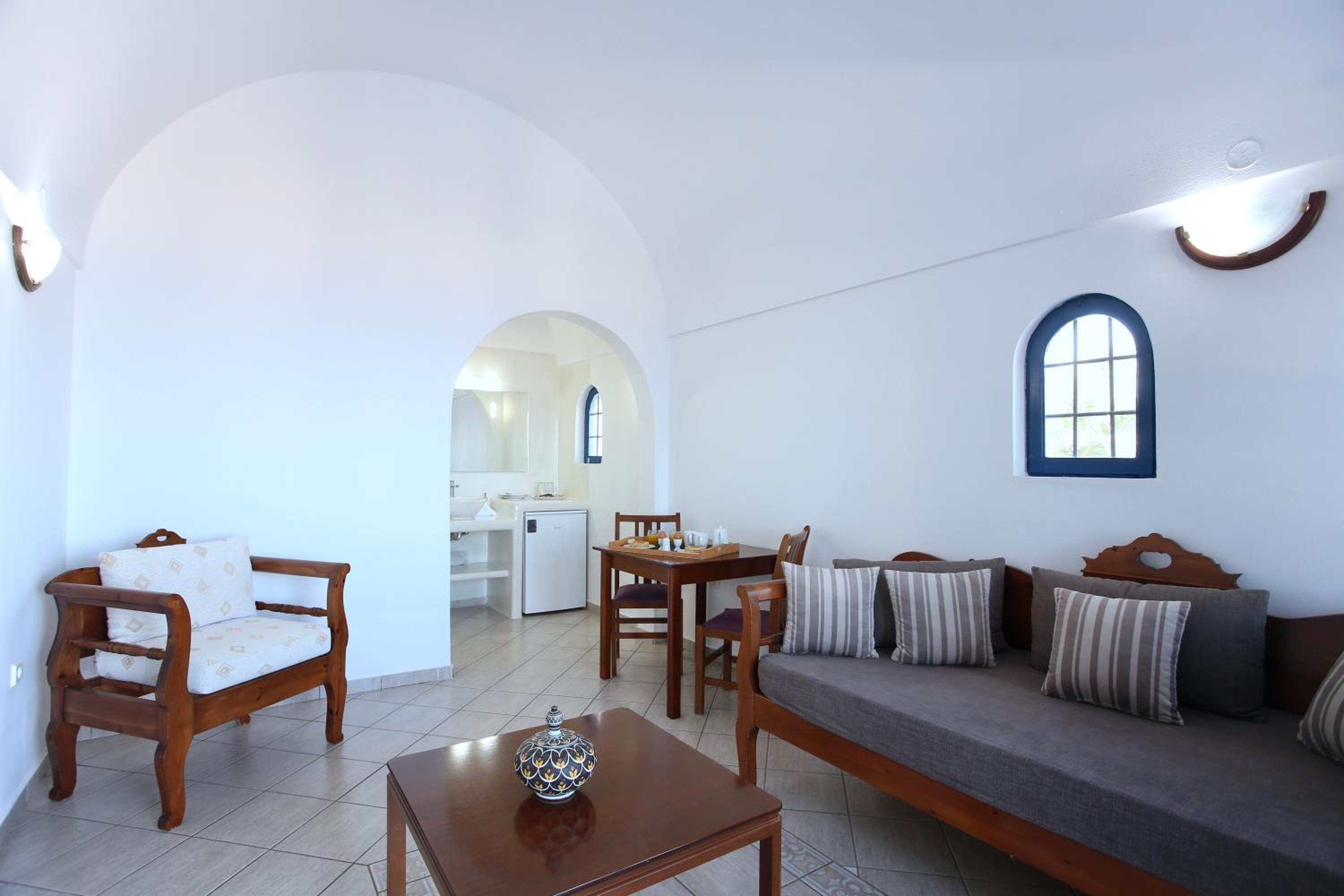 Pergeri Apartments