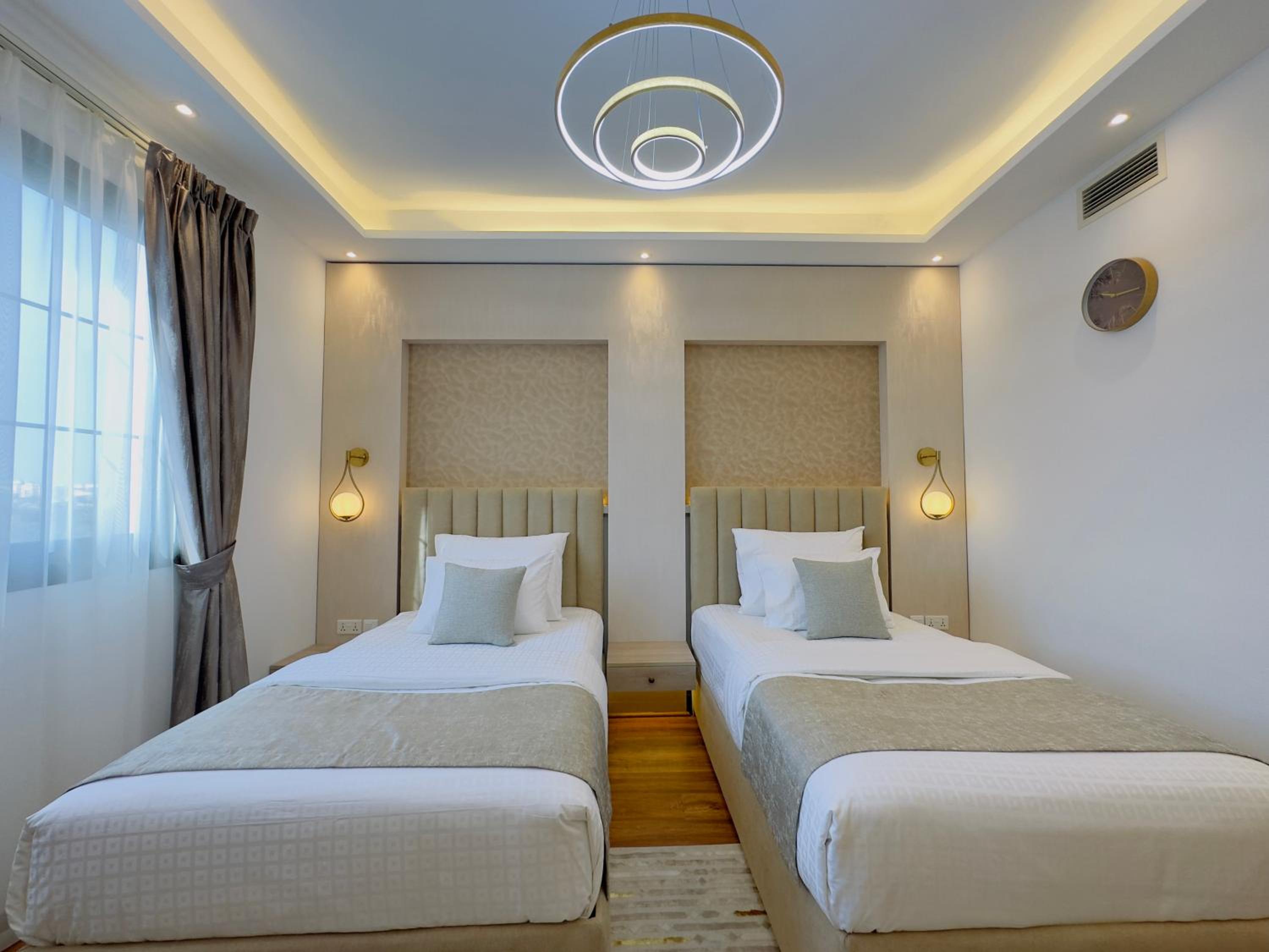 GOODWOOD SUITES HOMES VACATION
