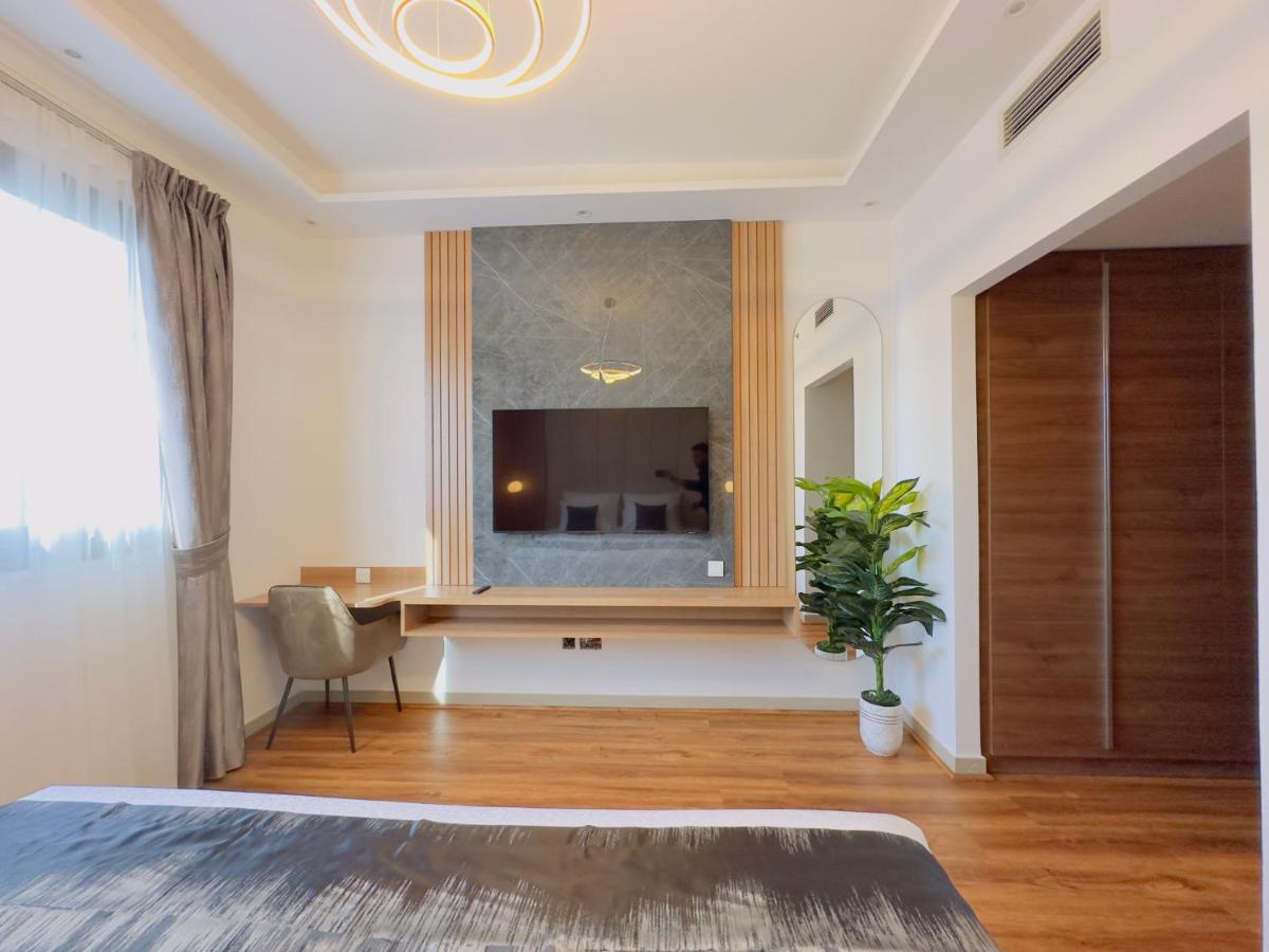 GOODWOOD SUITES HOMES VACATION
