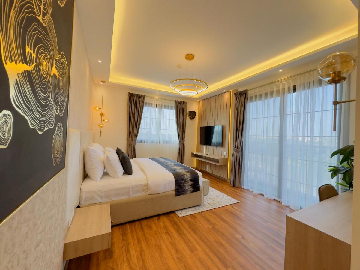 GOODWOOD SUITES HOMES VACATION