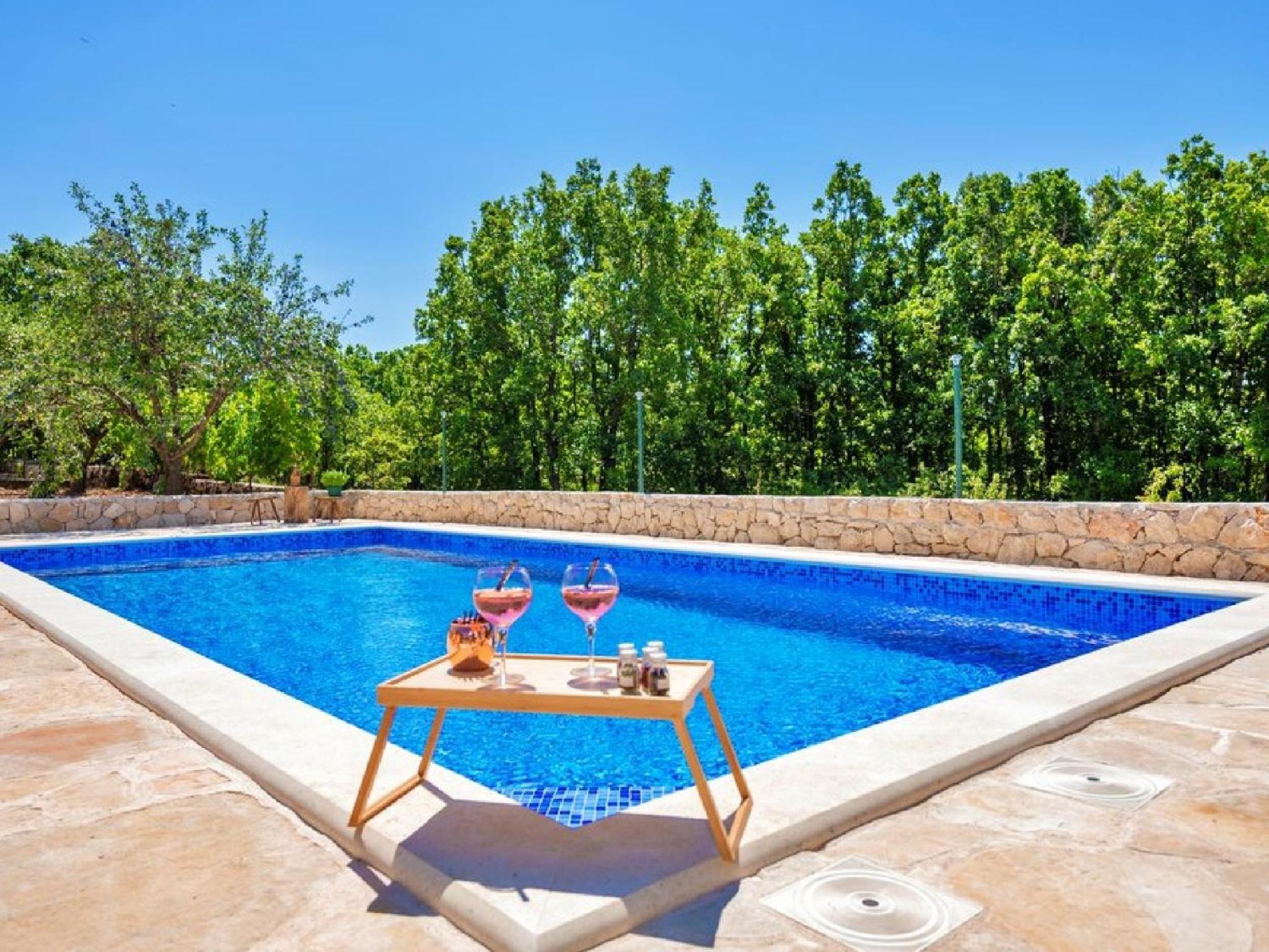 Holiday Home Pearl in Stone view 2