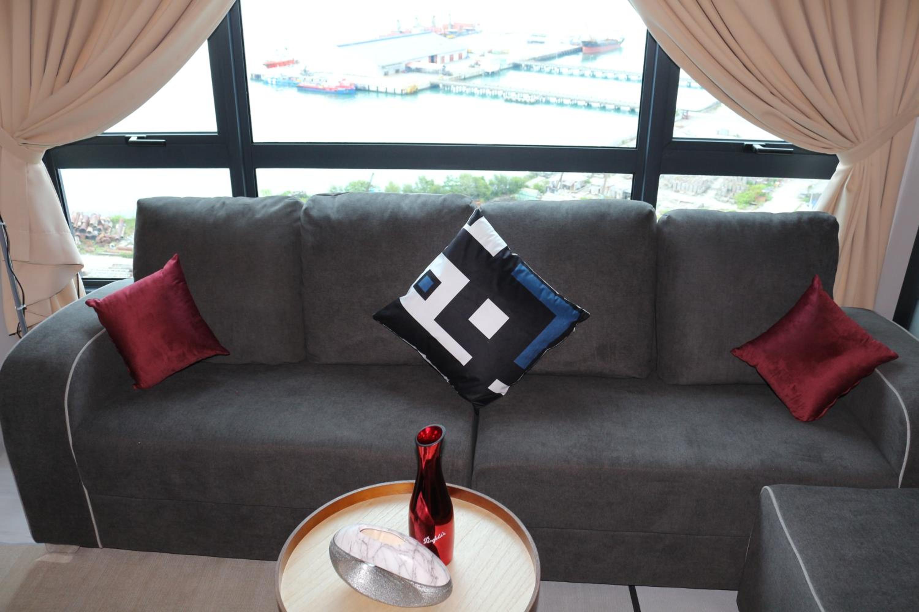 MLH Designer Suites @ Jesselton Quay CityPads