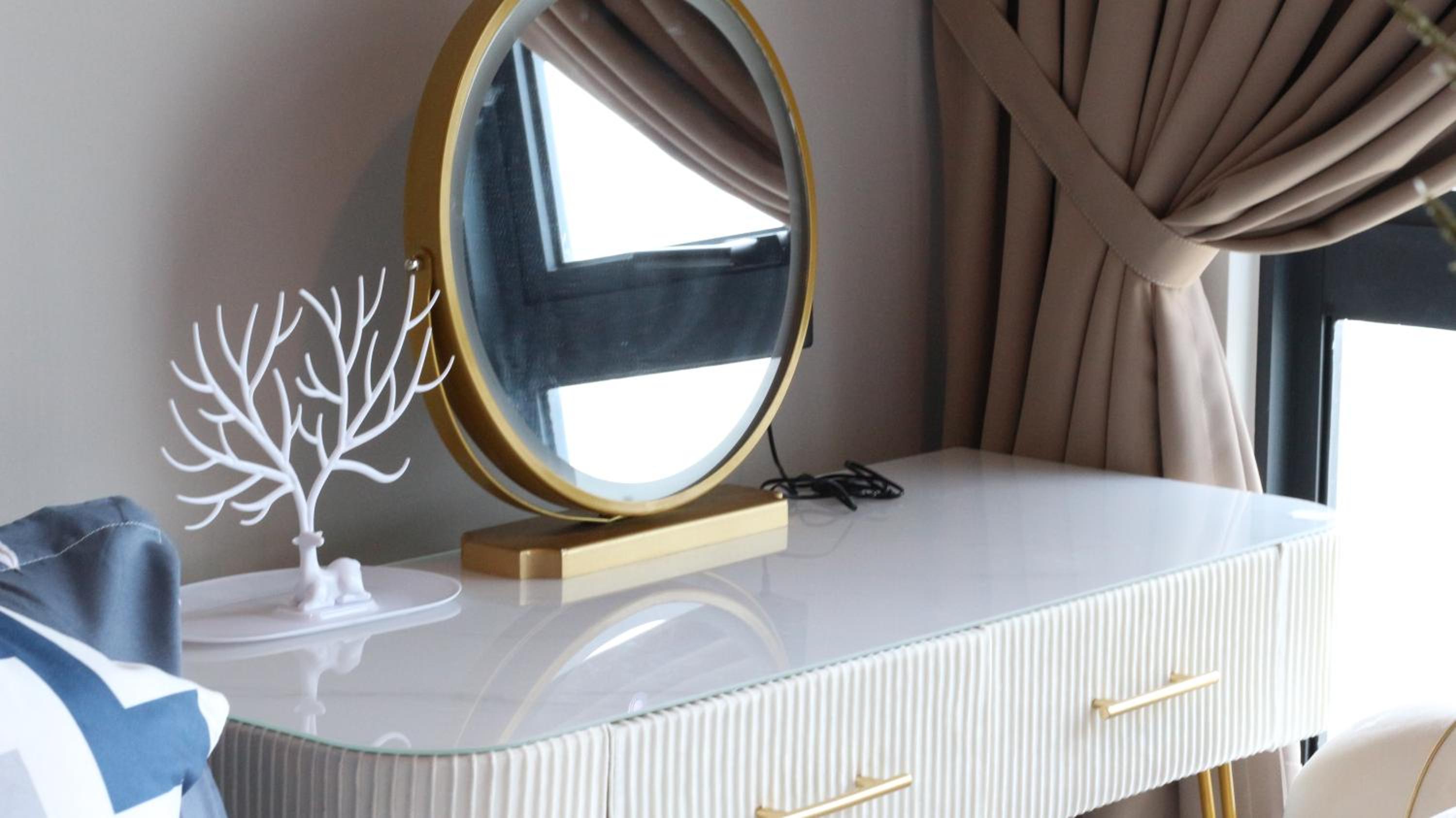 MLH Designer Suites @ Jesselton Quay CityPads