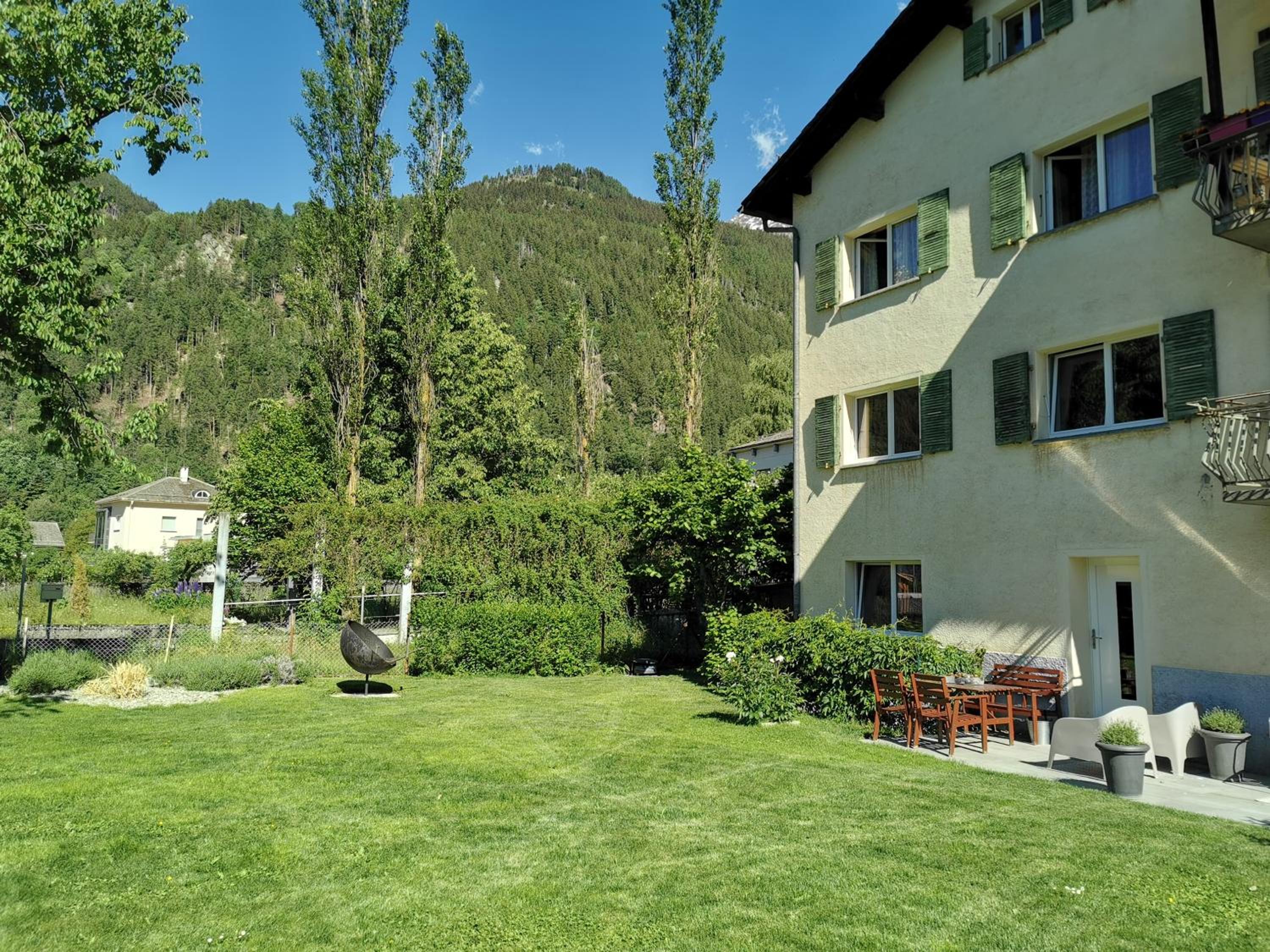 Schöne, sonnige Parterrewohung 3 Zi. mit Garten