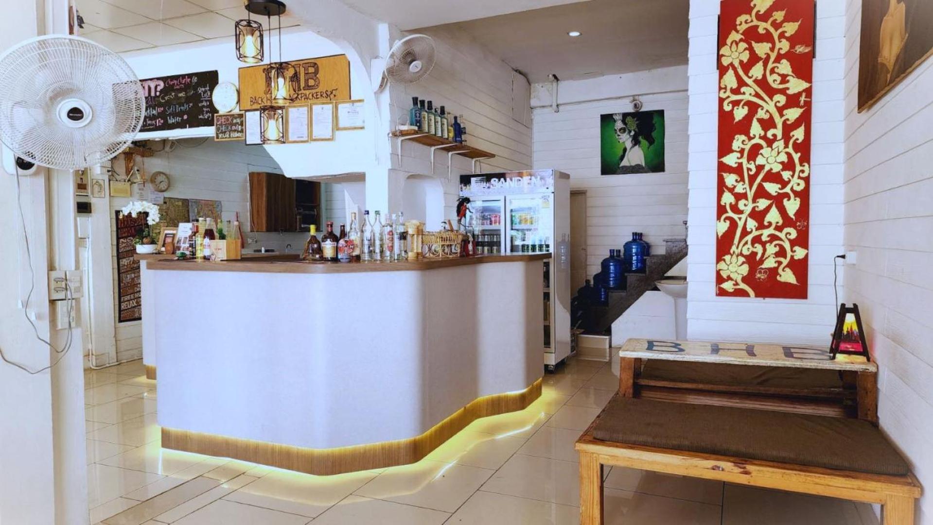 Back Home Backpackers Hostel - Image 1