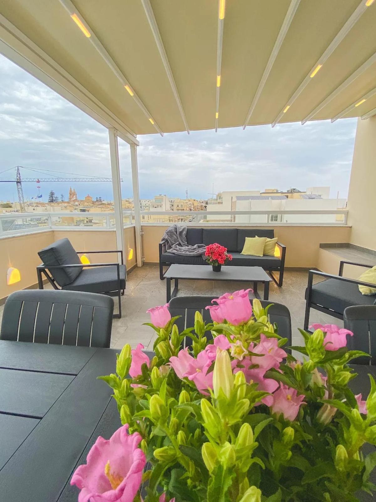 The Blue Mill Penthouse with Beautiful Views view 3