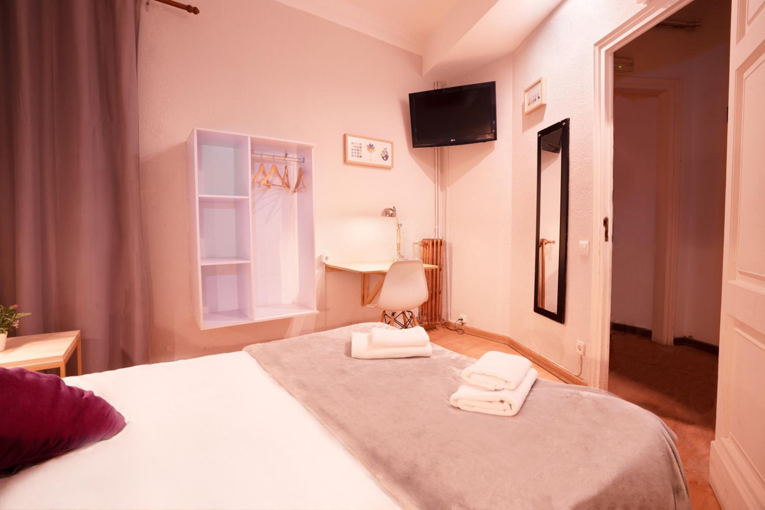 Wow Hostel Barcelona