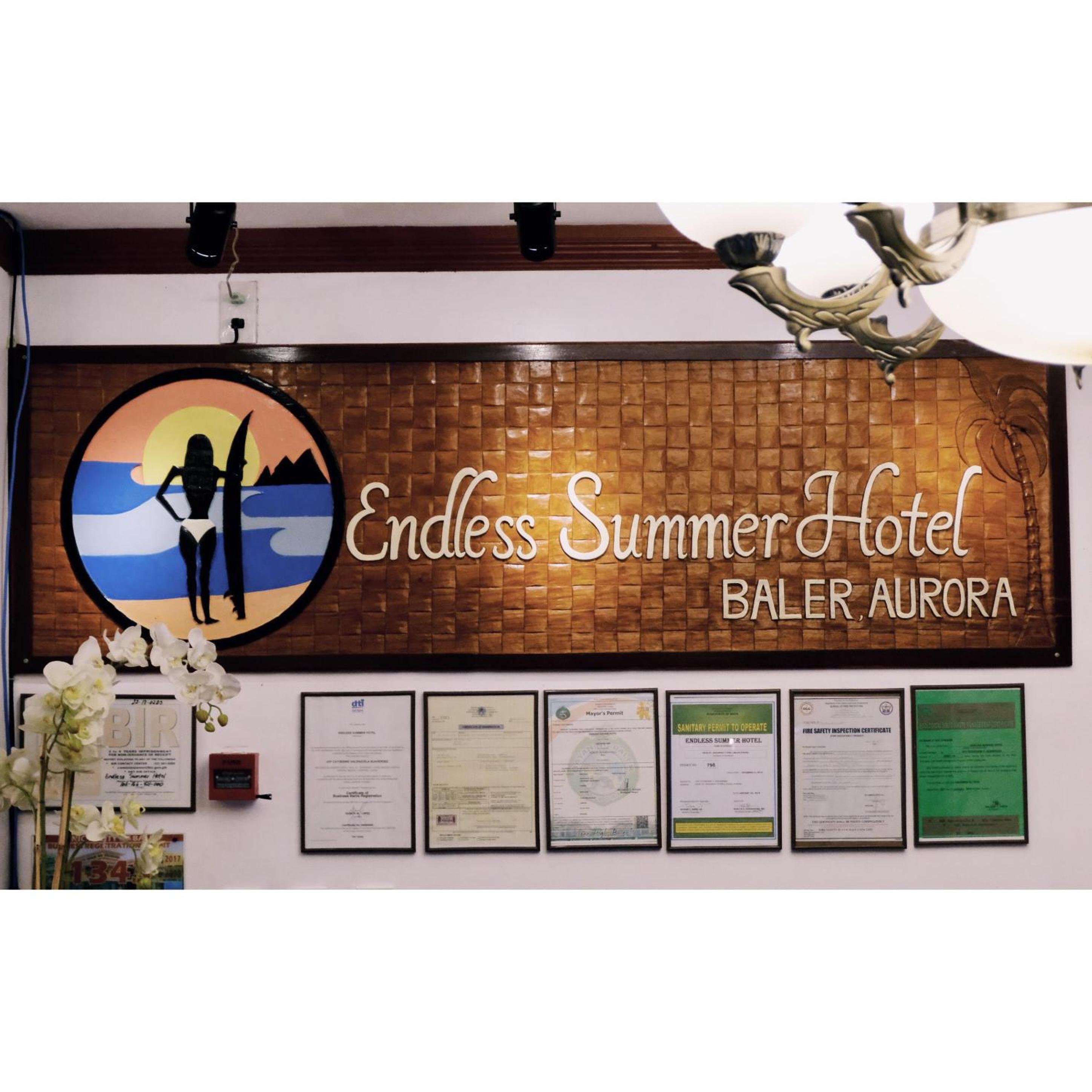 Endless Summer Hotel Baler