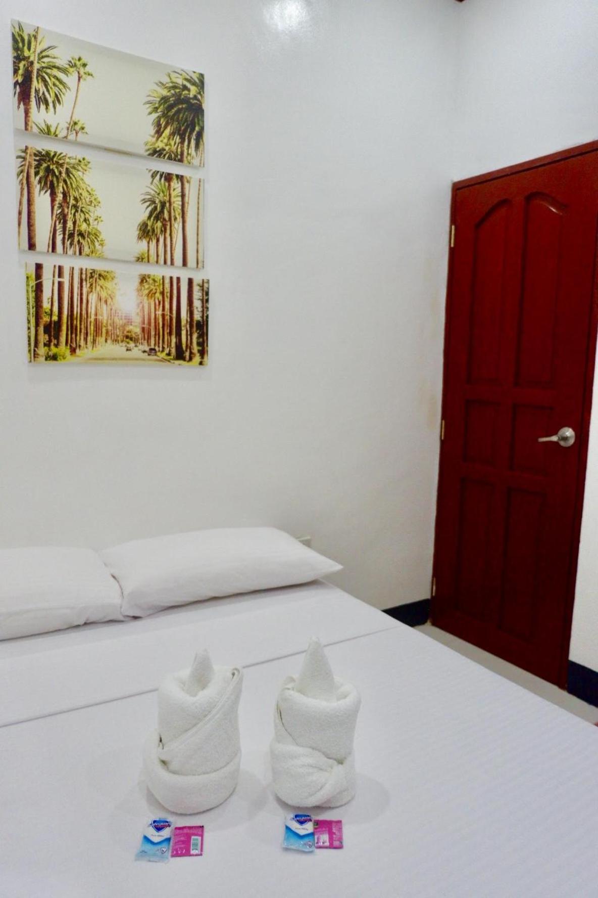Endless Summer Hotel Baler