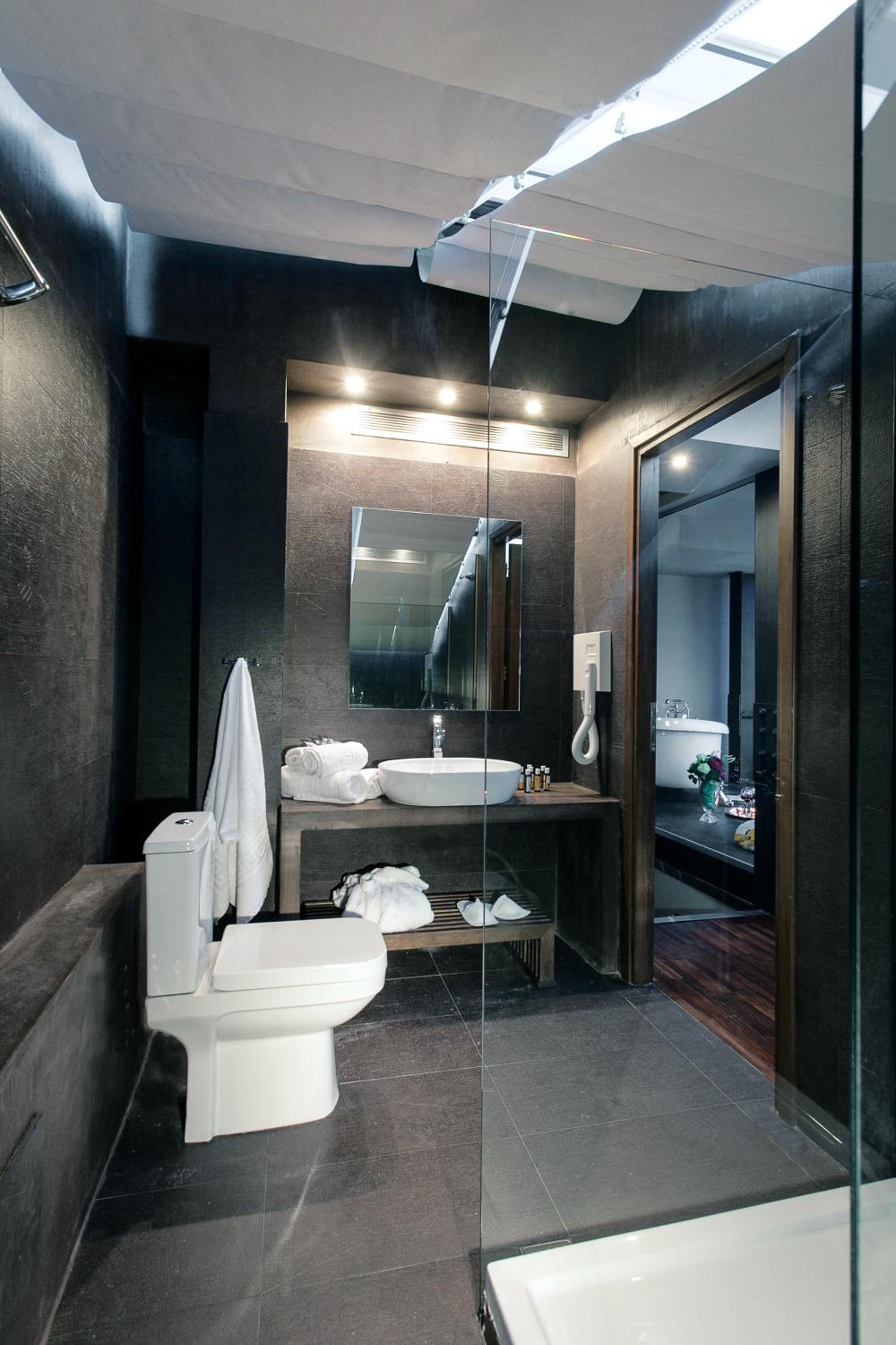 Diamond Suites, Philian Hotels and Resorts