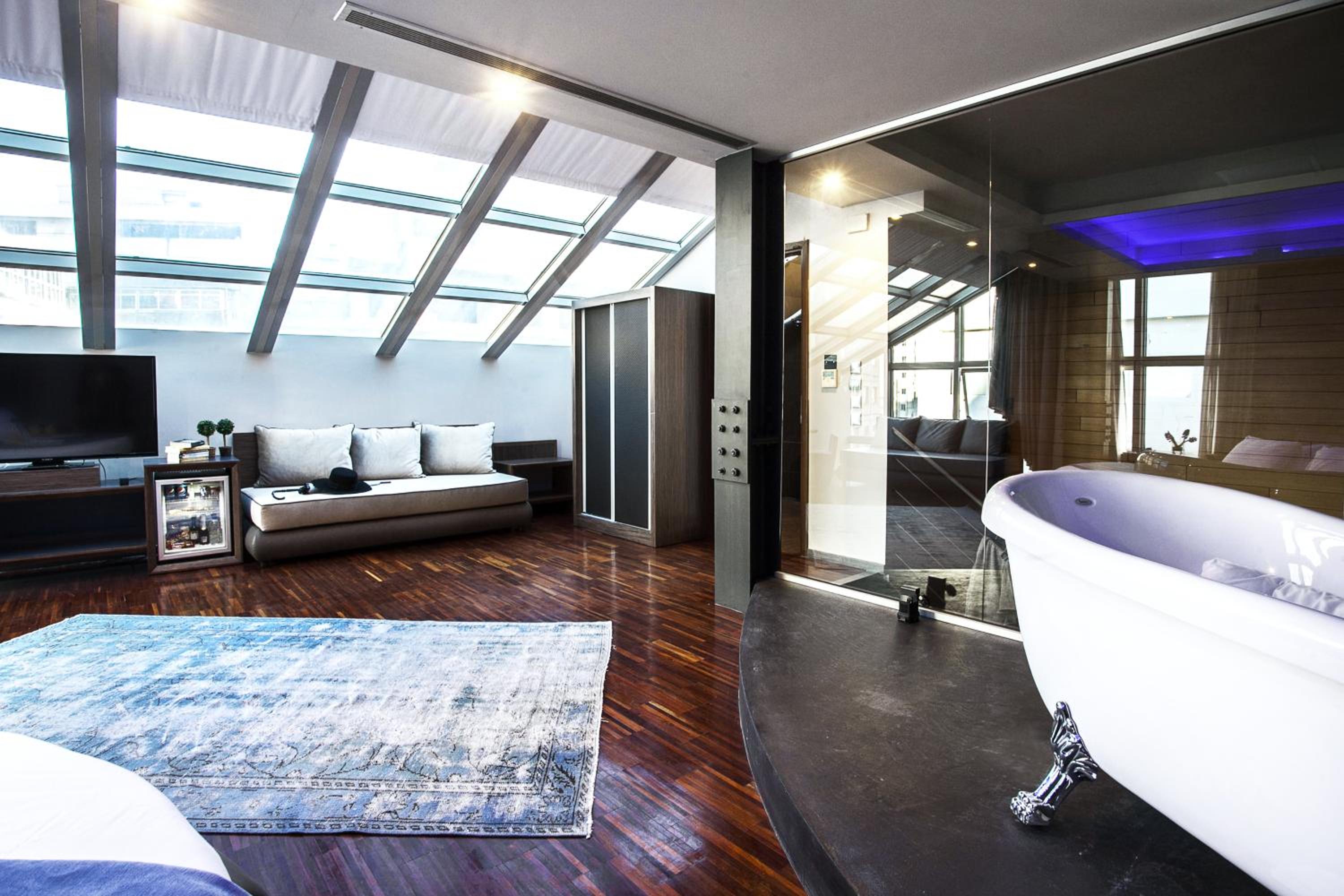 Diamond Suites, Philian Hotels and Resorts