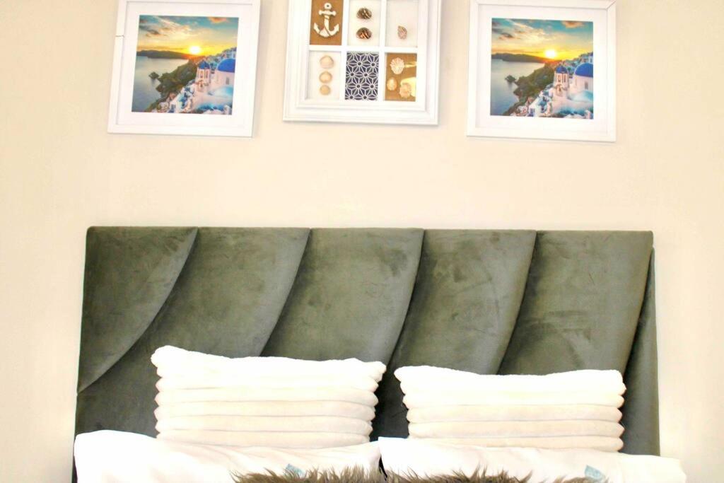 Tinley Manor Holiday Apartment