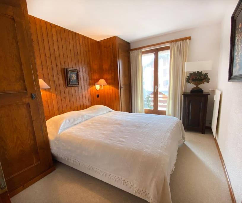 Ski in/out 150 m, 2 chambres , 6 personnes. view 5