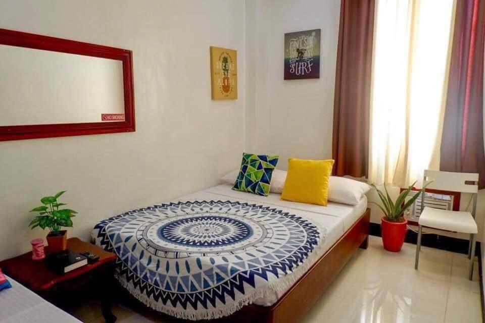 Endless Summer Hotel Baler