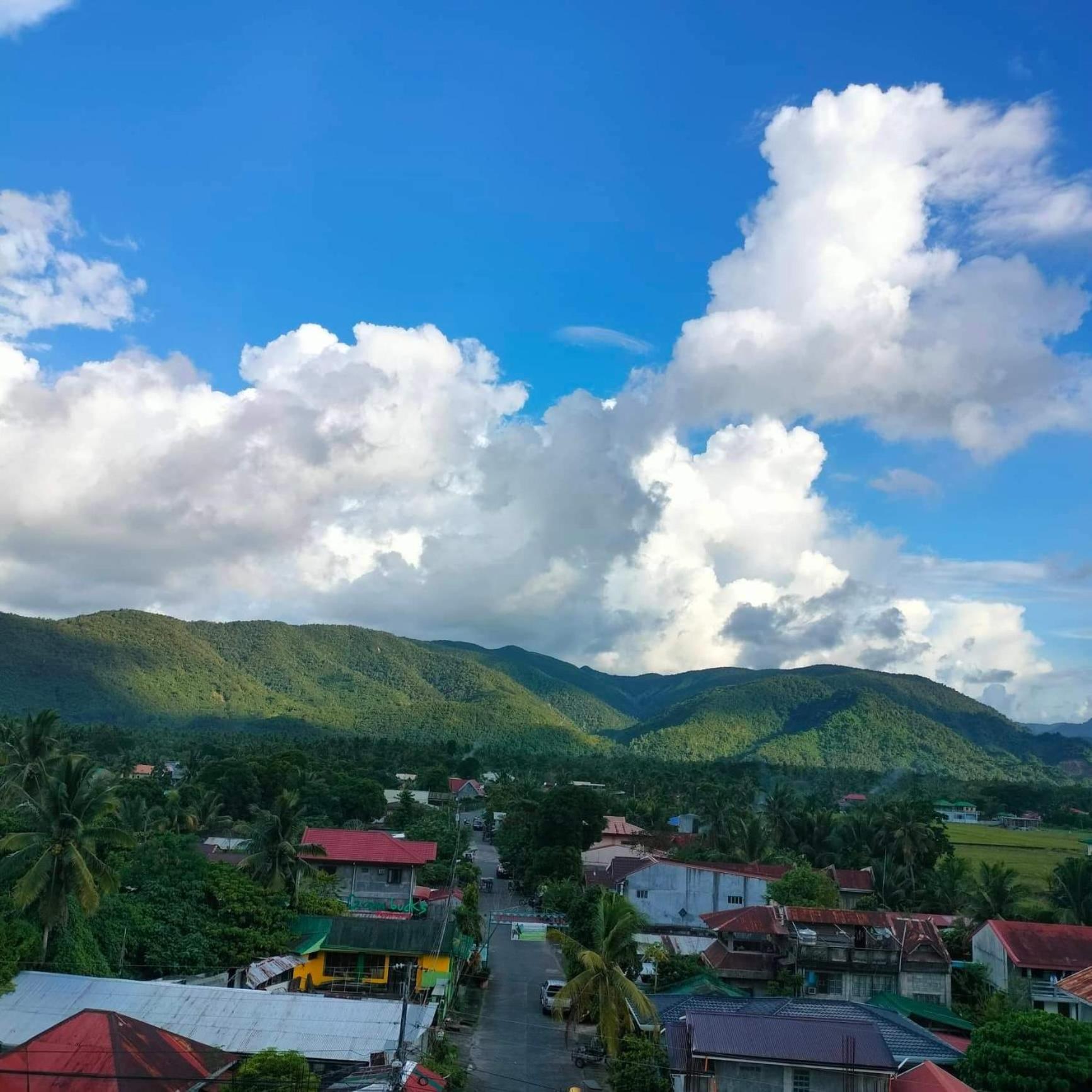 Endless Summer Hotel Baler