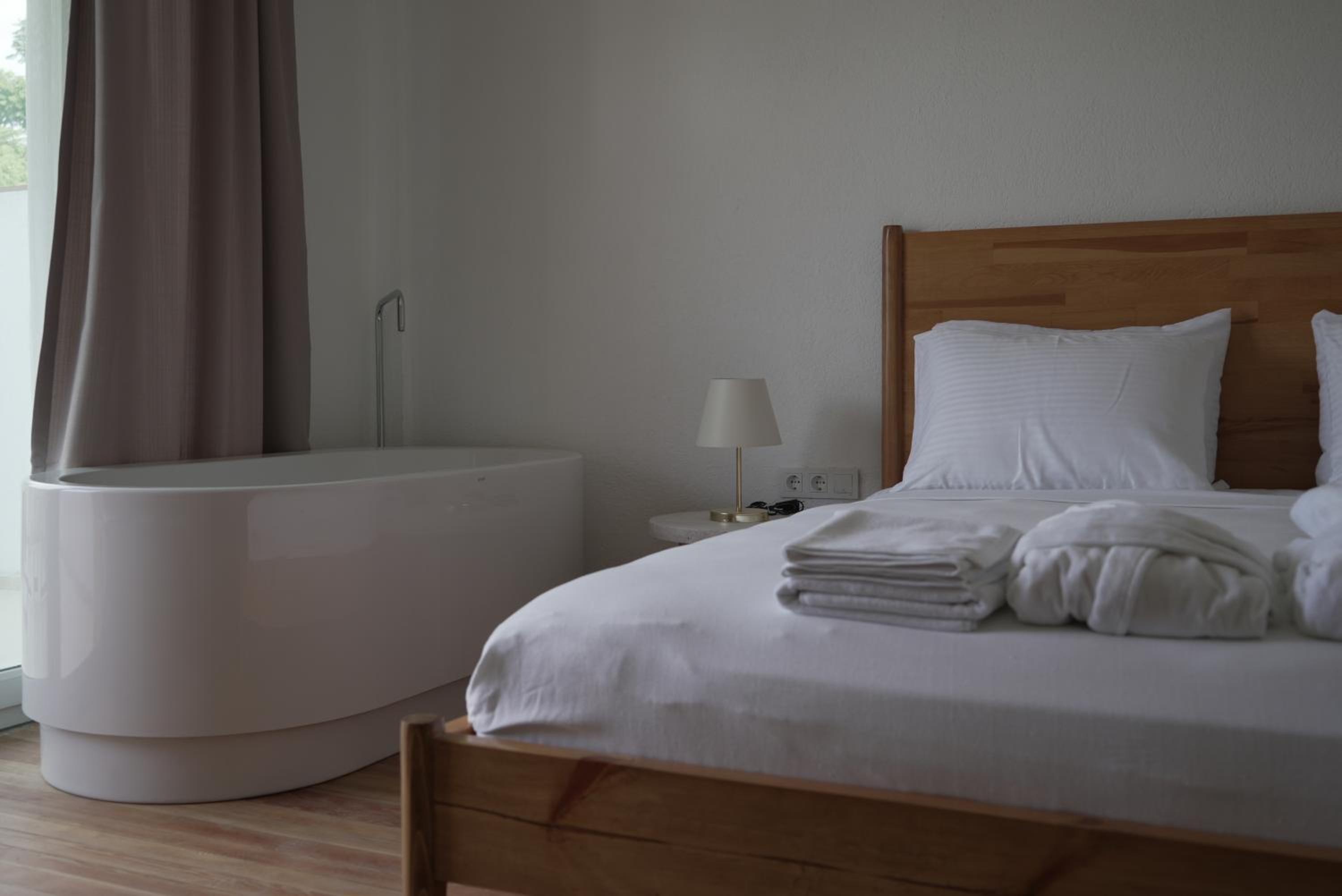 Perle House - Image 79