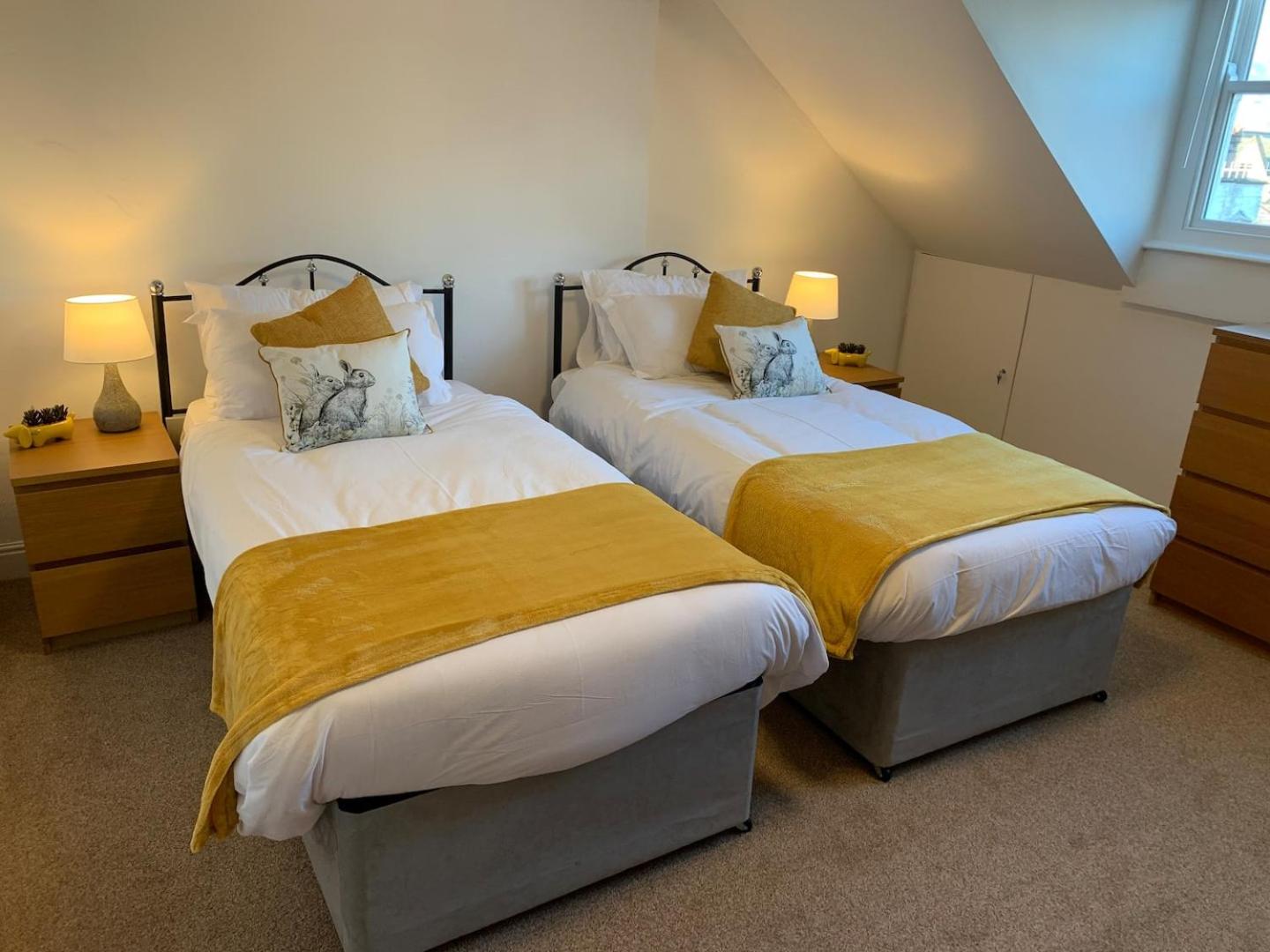 Ridge View - Amazing Roof Terrace view 5
