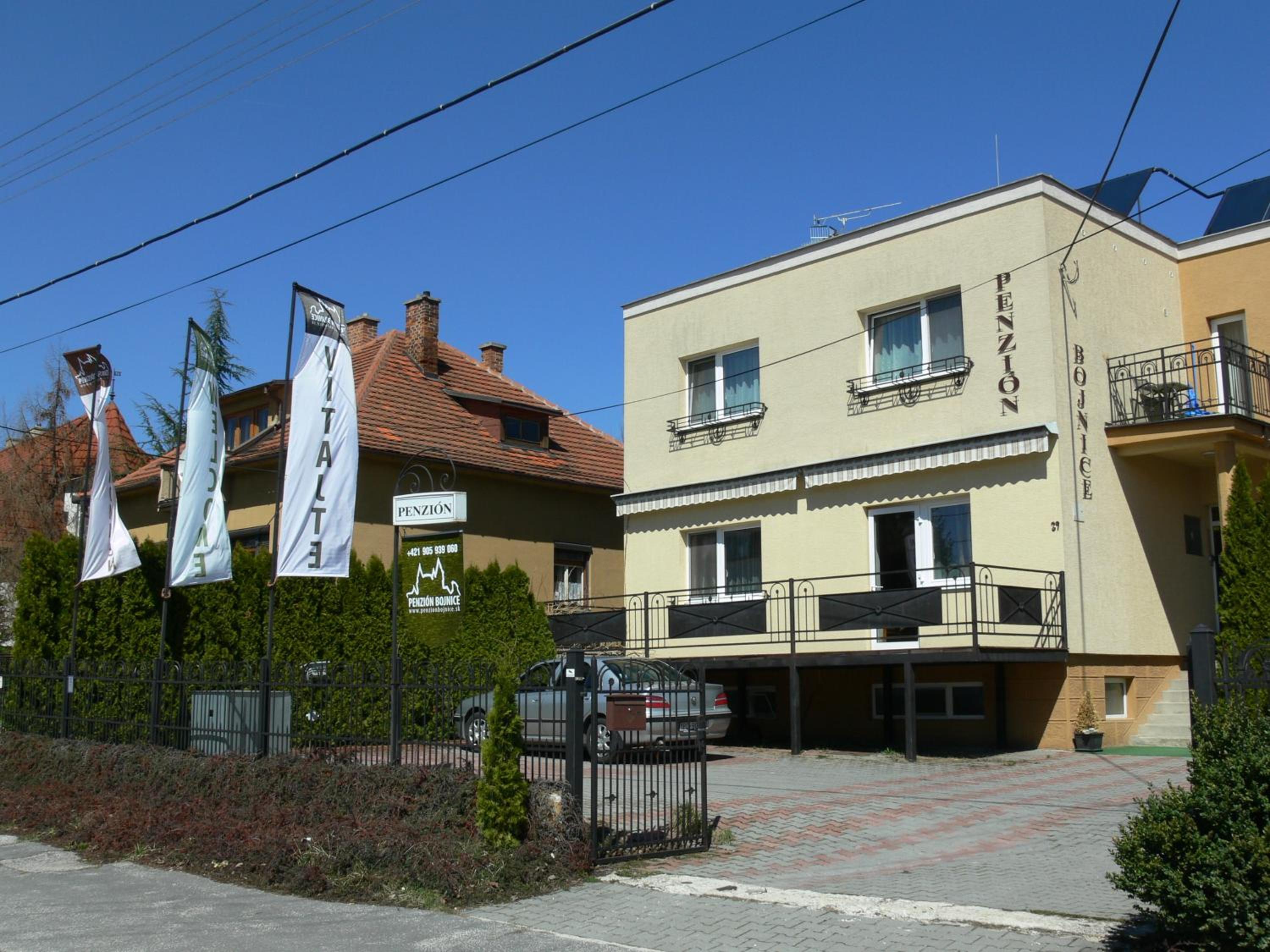 Photo 46