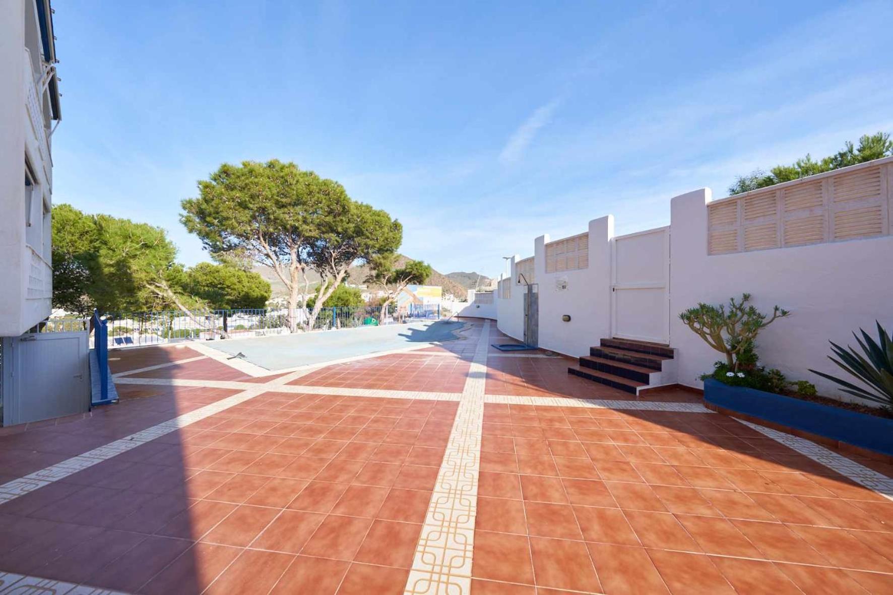 Apartamento Panoramico Tres Pinos. Piscina
