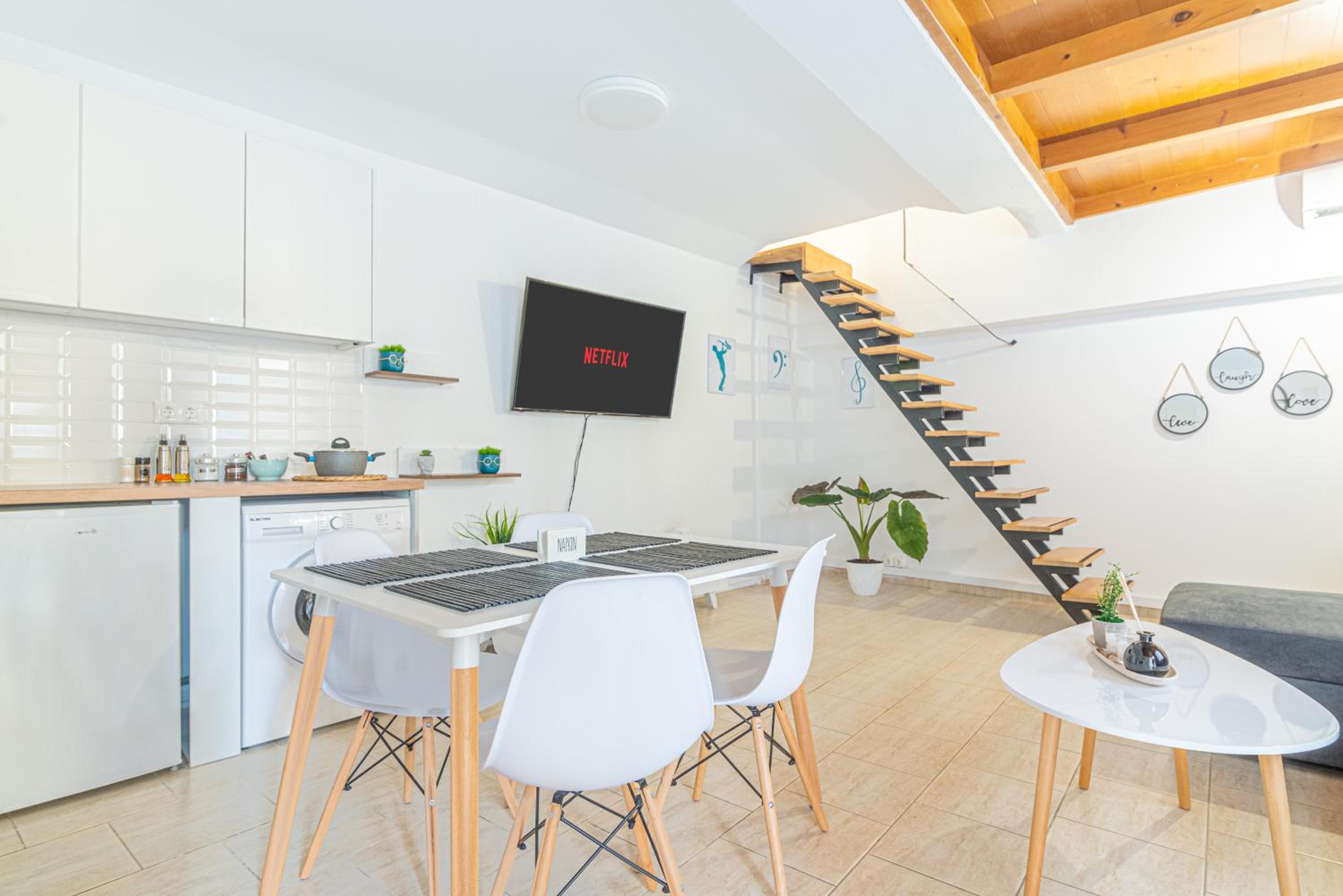 New Loft in the Heart of City Center view 2
