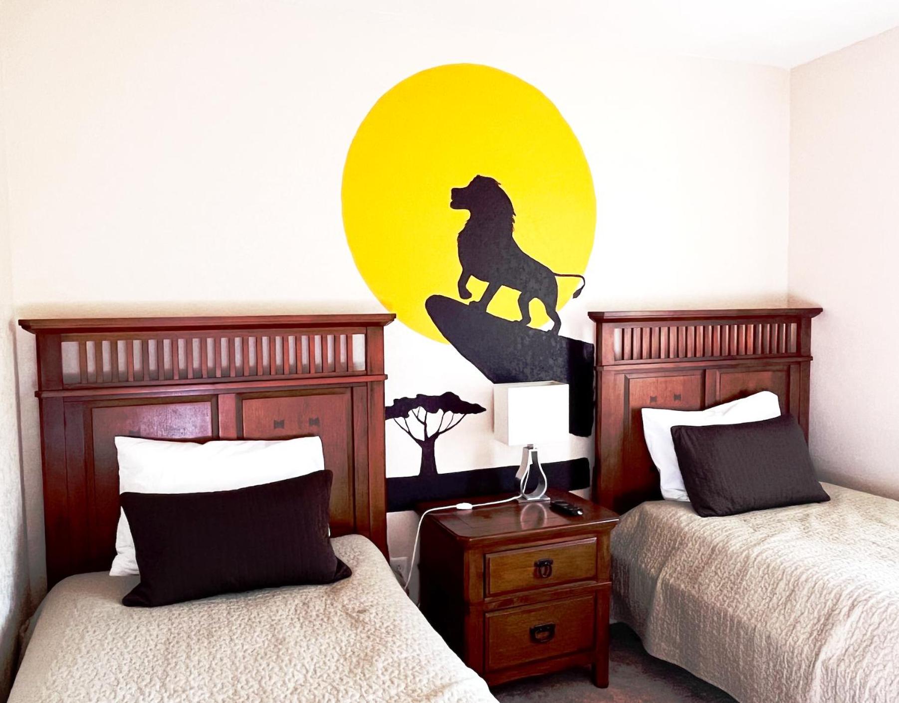 Luxurious Family Disney Villa with Amazing Facilities view 4