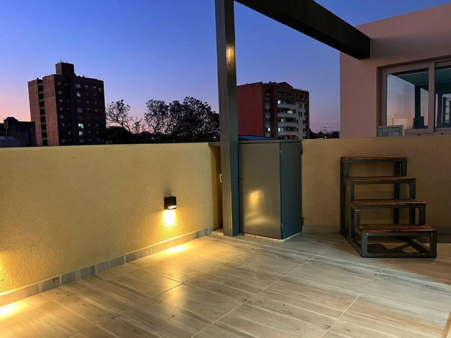 LUMINOSO piso con jacuzzi