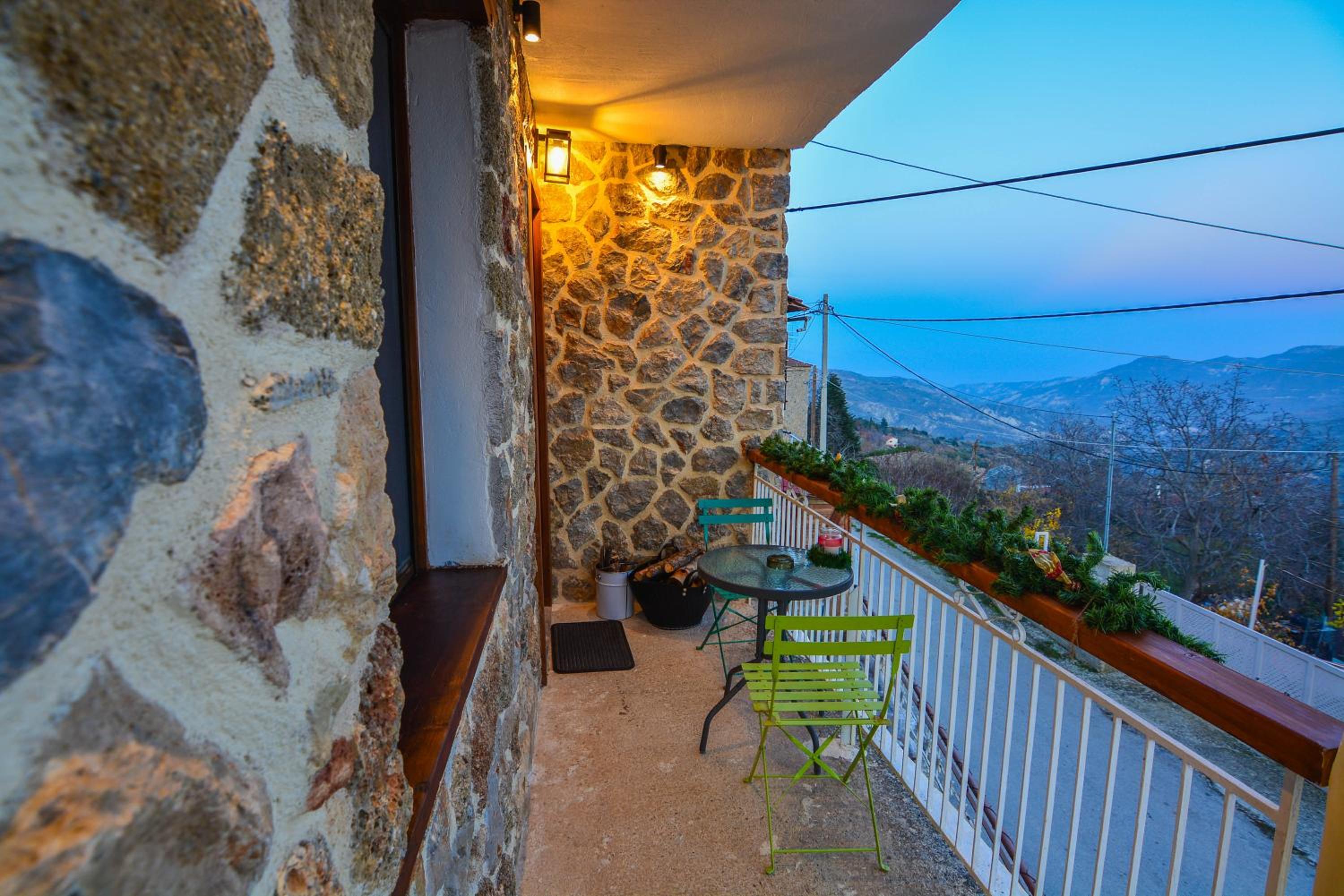 Ξενώνας Ίταμος view 5