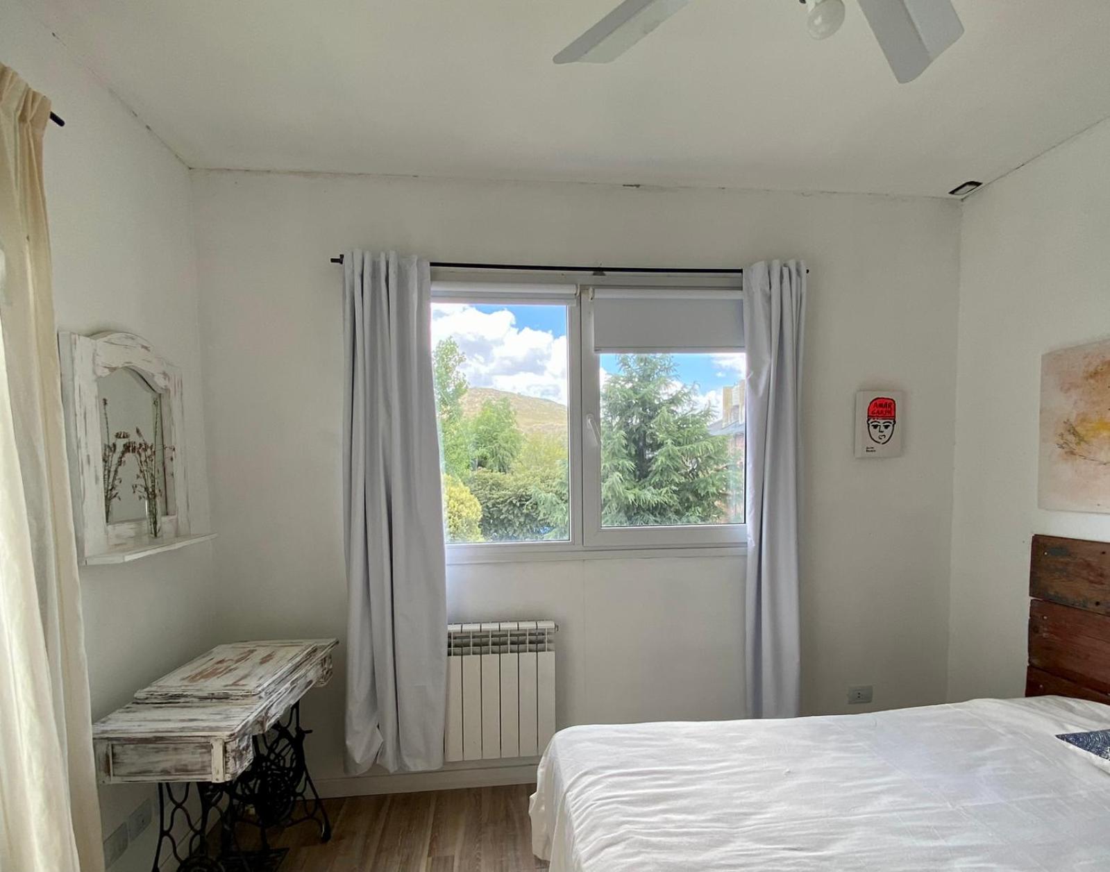 Calida y acogedora casa ubicada en barrio residencial