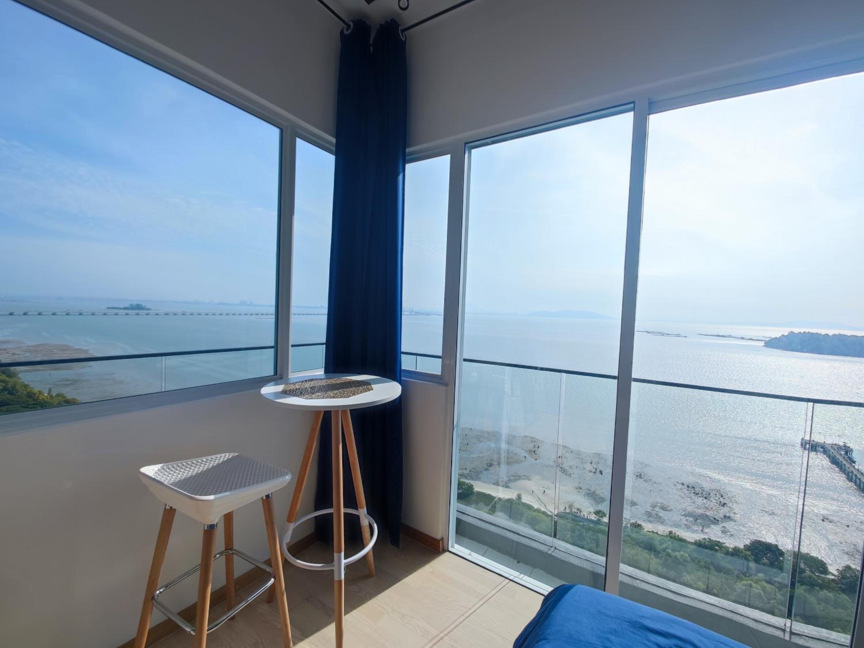 Infinite Seaview with Penang Bridge Suite with Sunrise up to 11 person photo 5