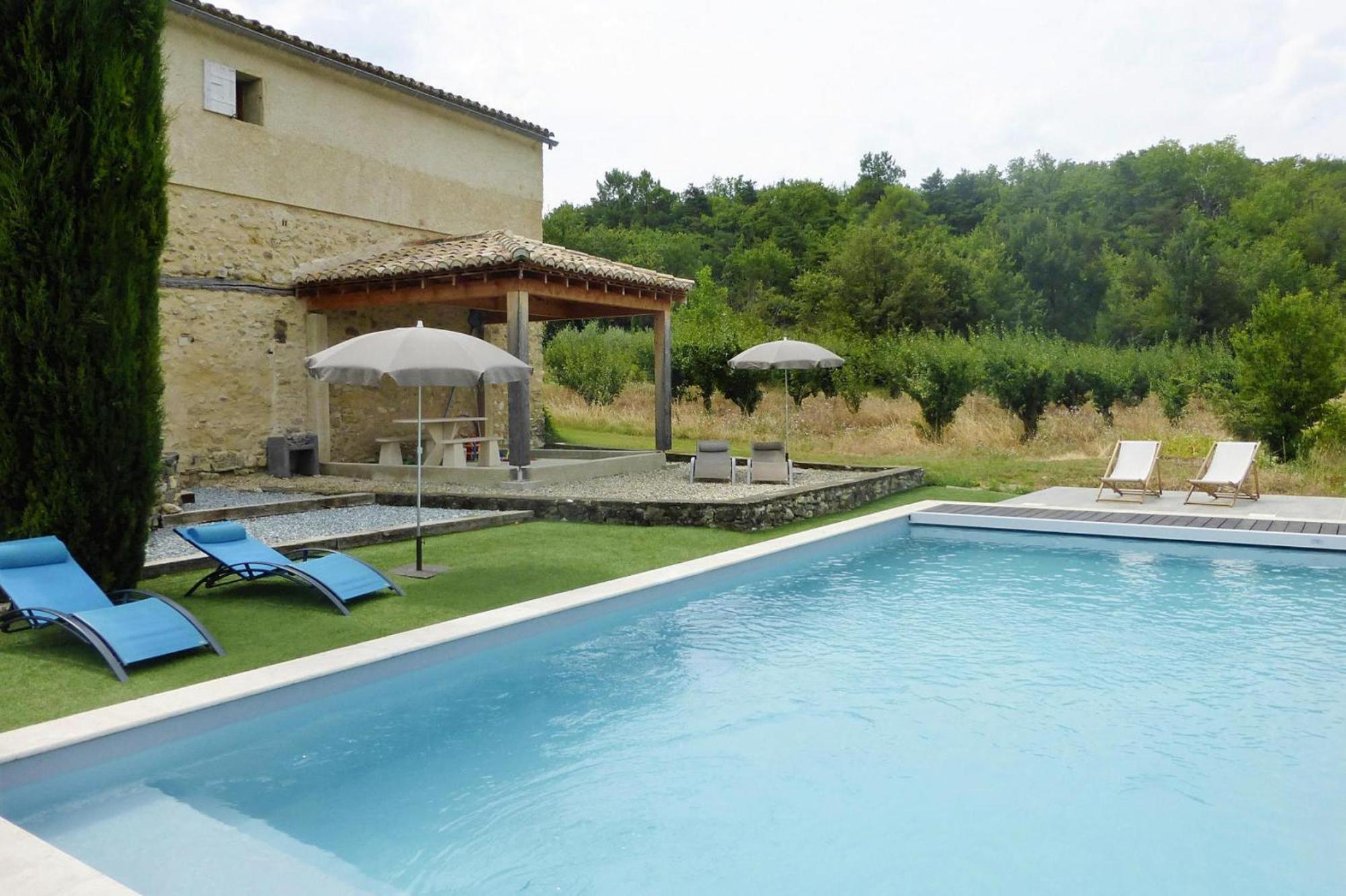 Relaxing Home Near Pool in Malaucène