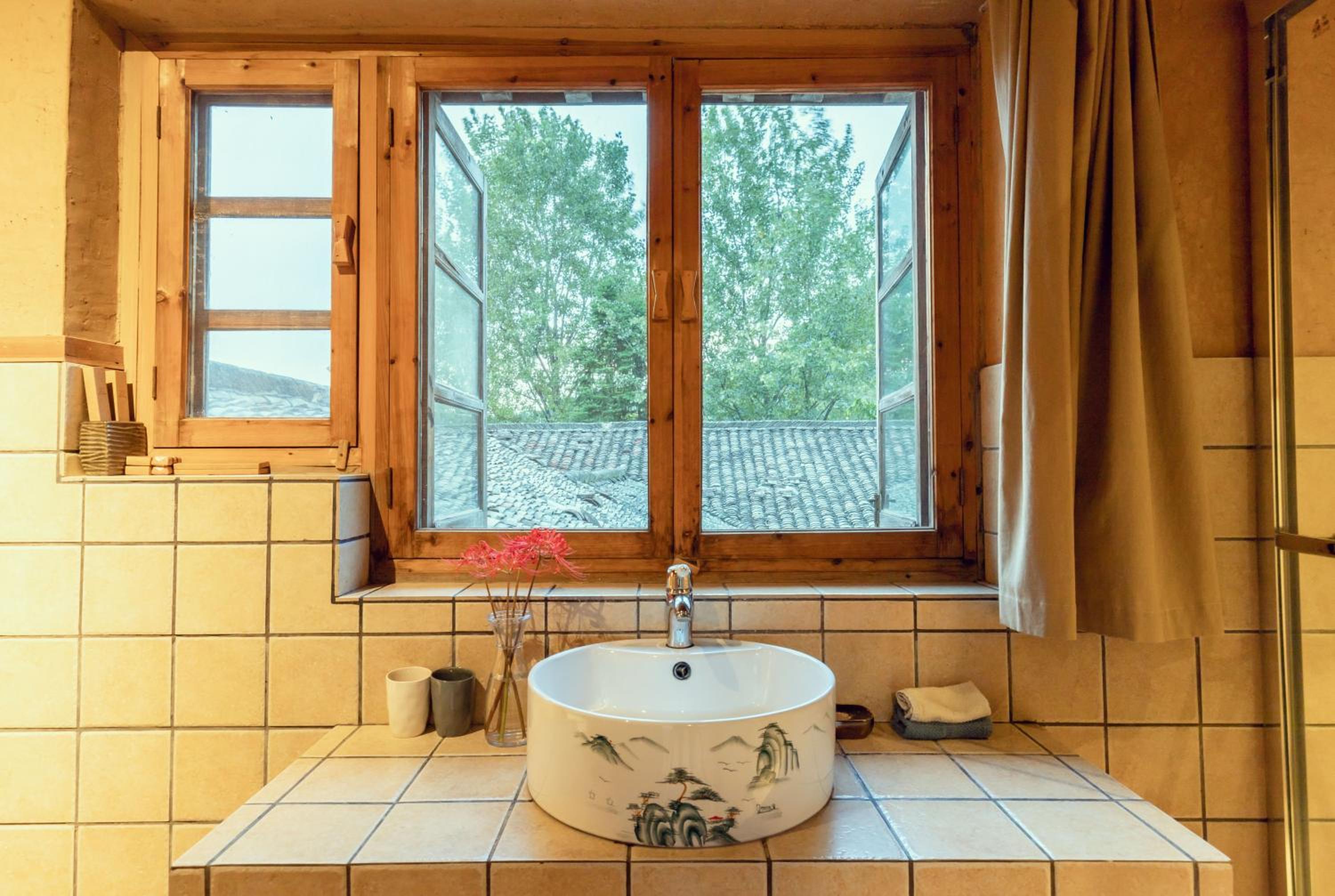 Pig's Inn Bishan Oil Factory