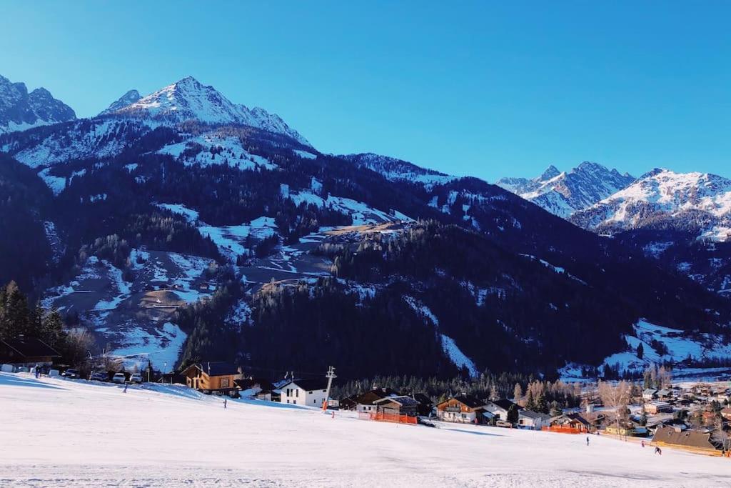 New relaxing mountain getaway.