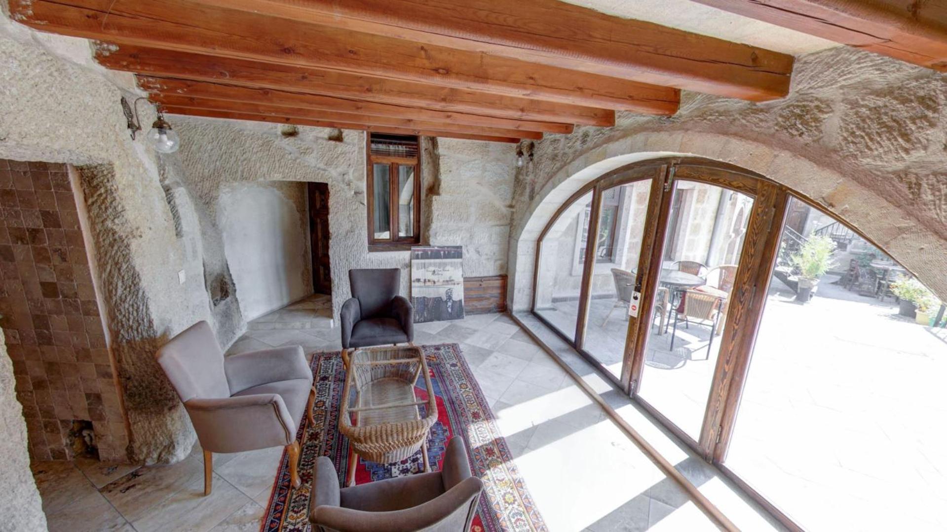 Elegance Cave Suites & Restaurant - Image 87