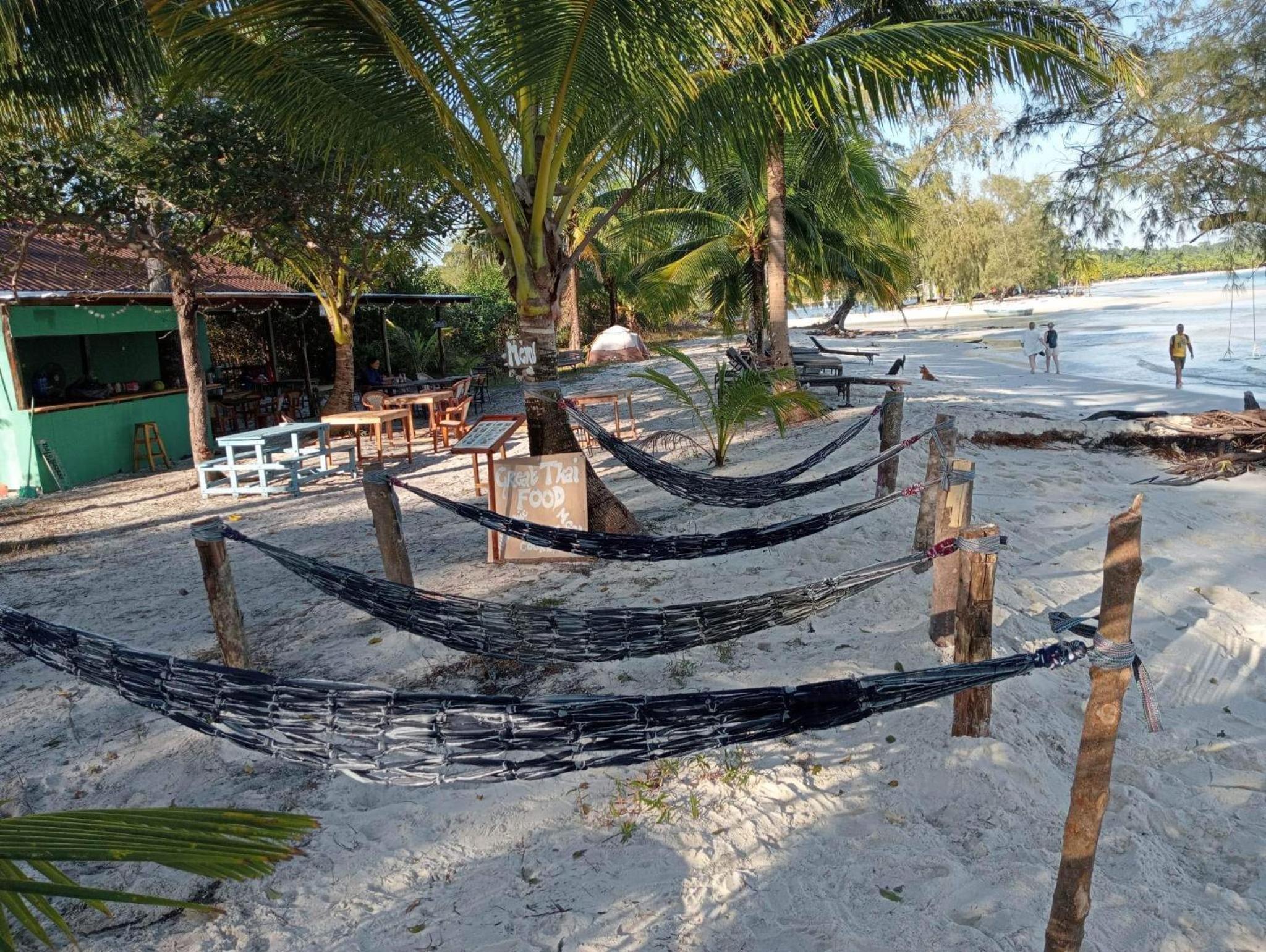 White Pearl Beach view 5