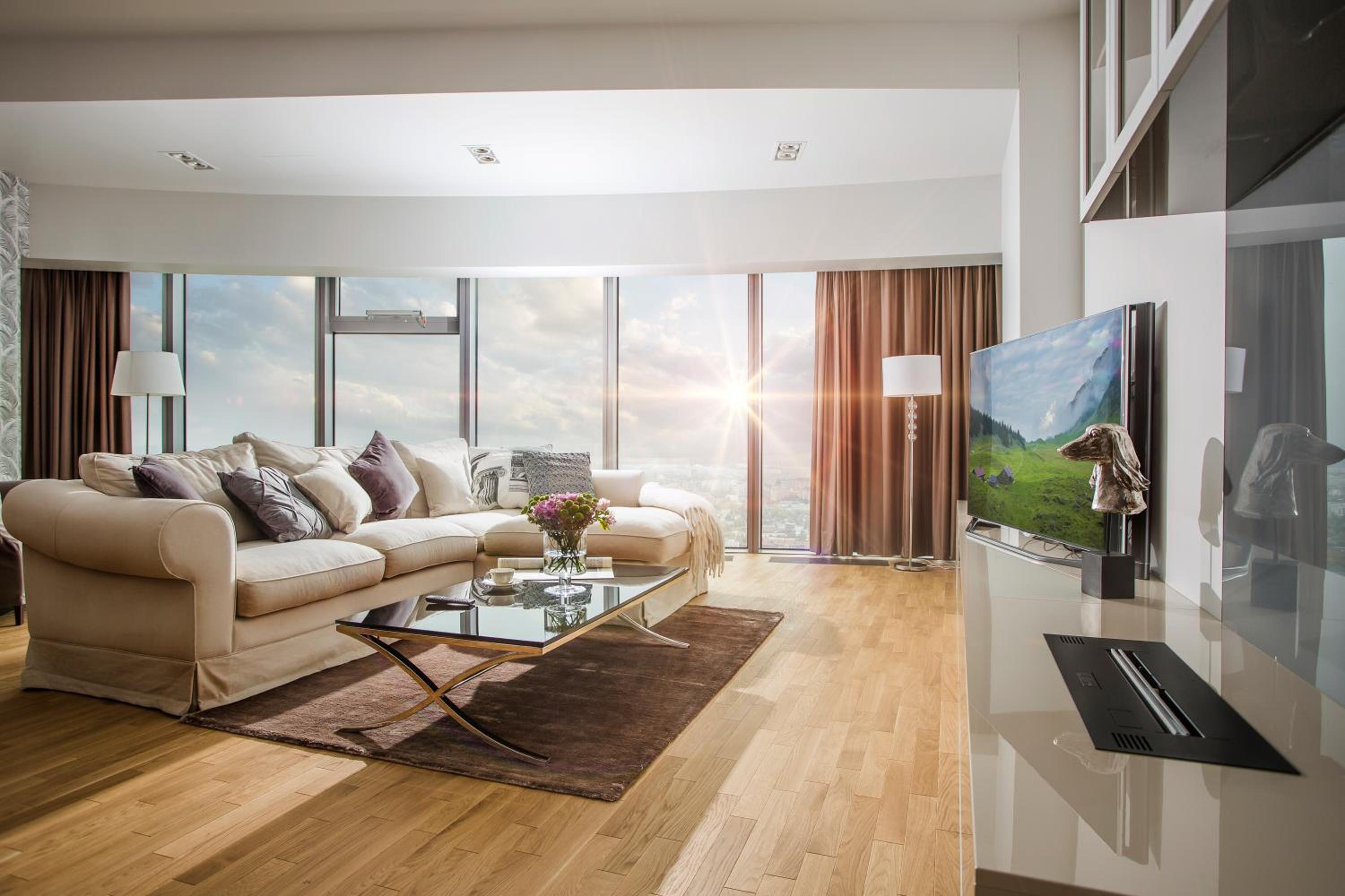 30th+ Floor Apartments in Sky Tower