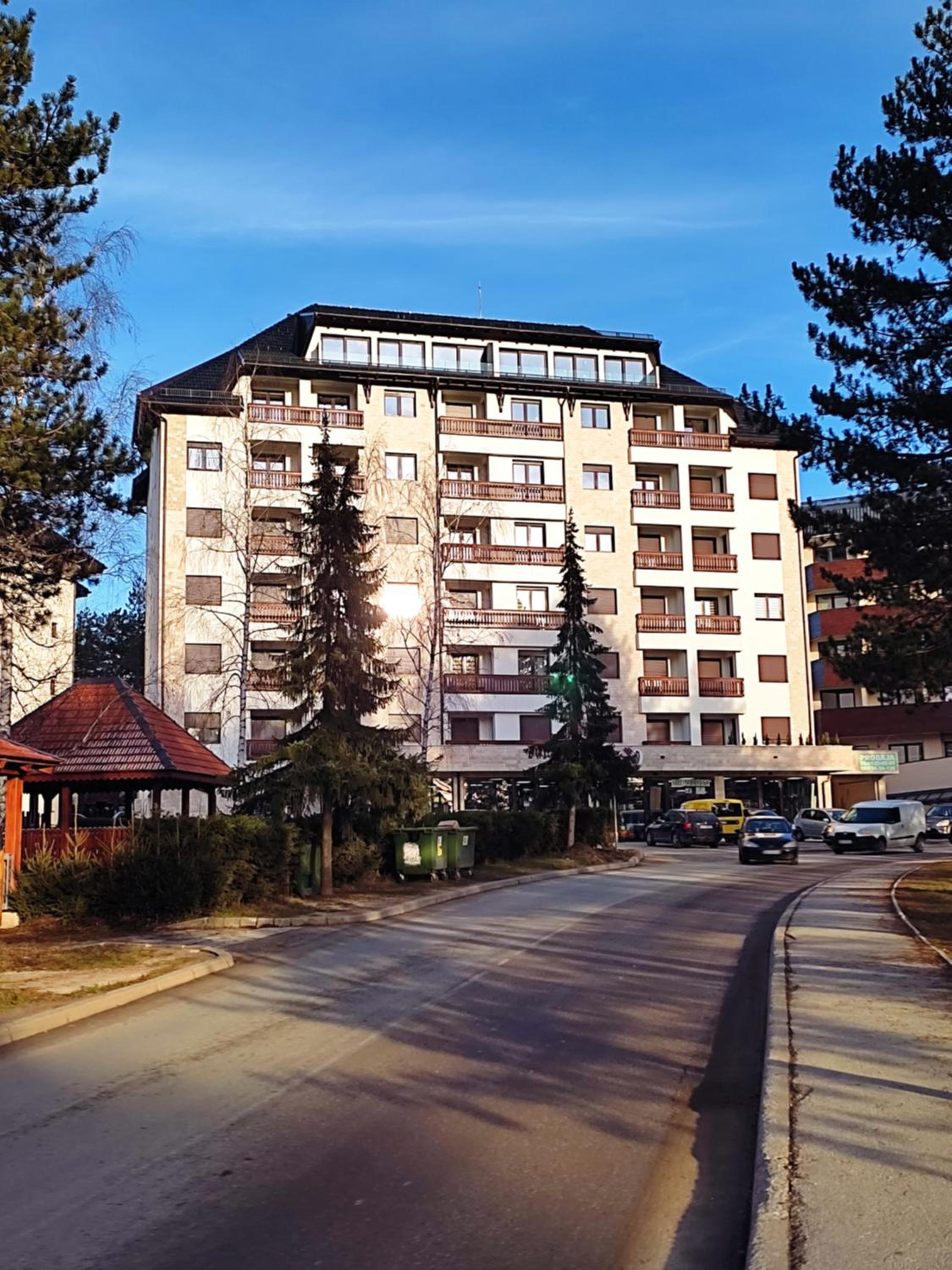 Photo 19